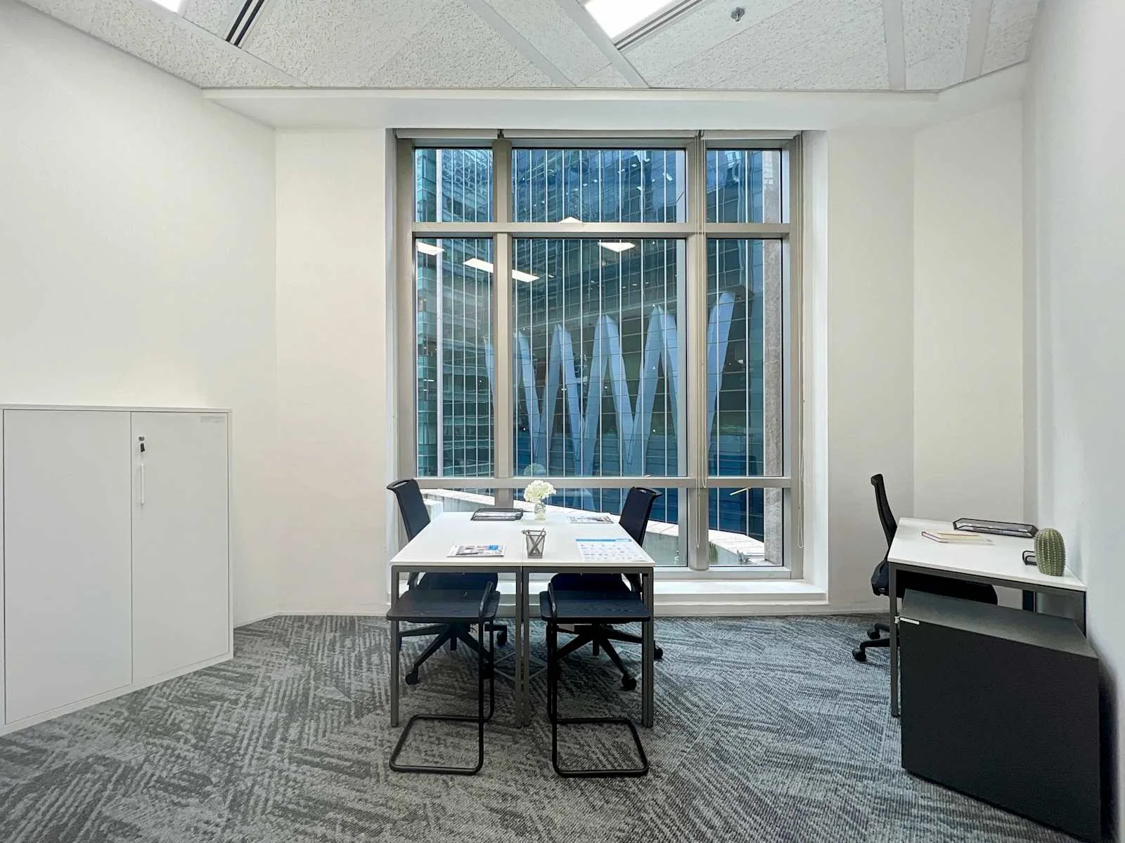 Regus Middelburg, Five @ Dolorite, Private office, 3 desks, Middelburg