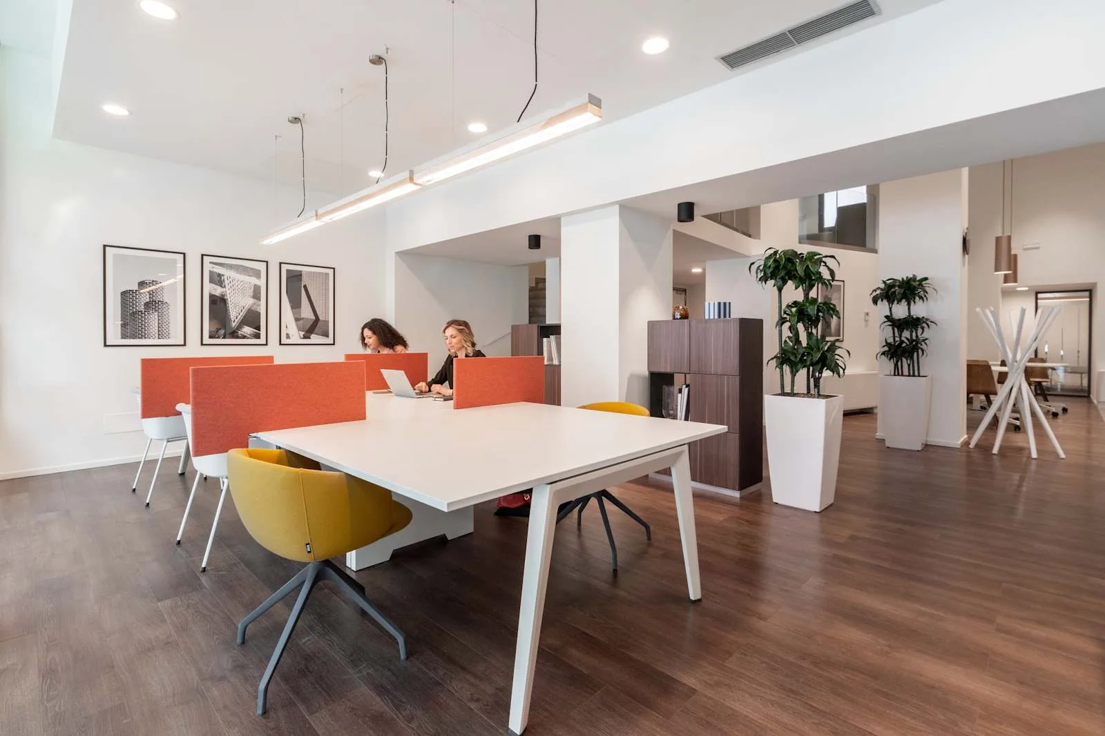 Regus Milan Broletto, Open-plan office, Milan