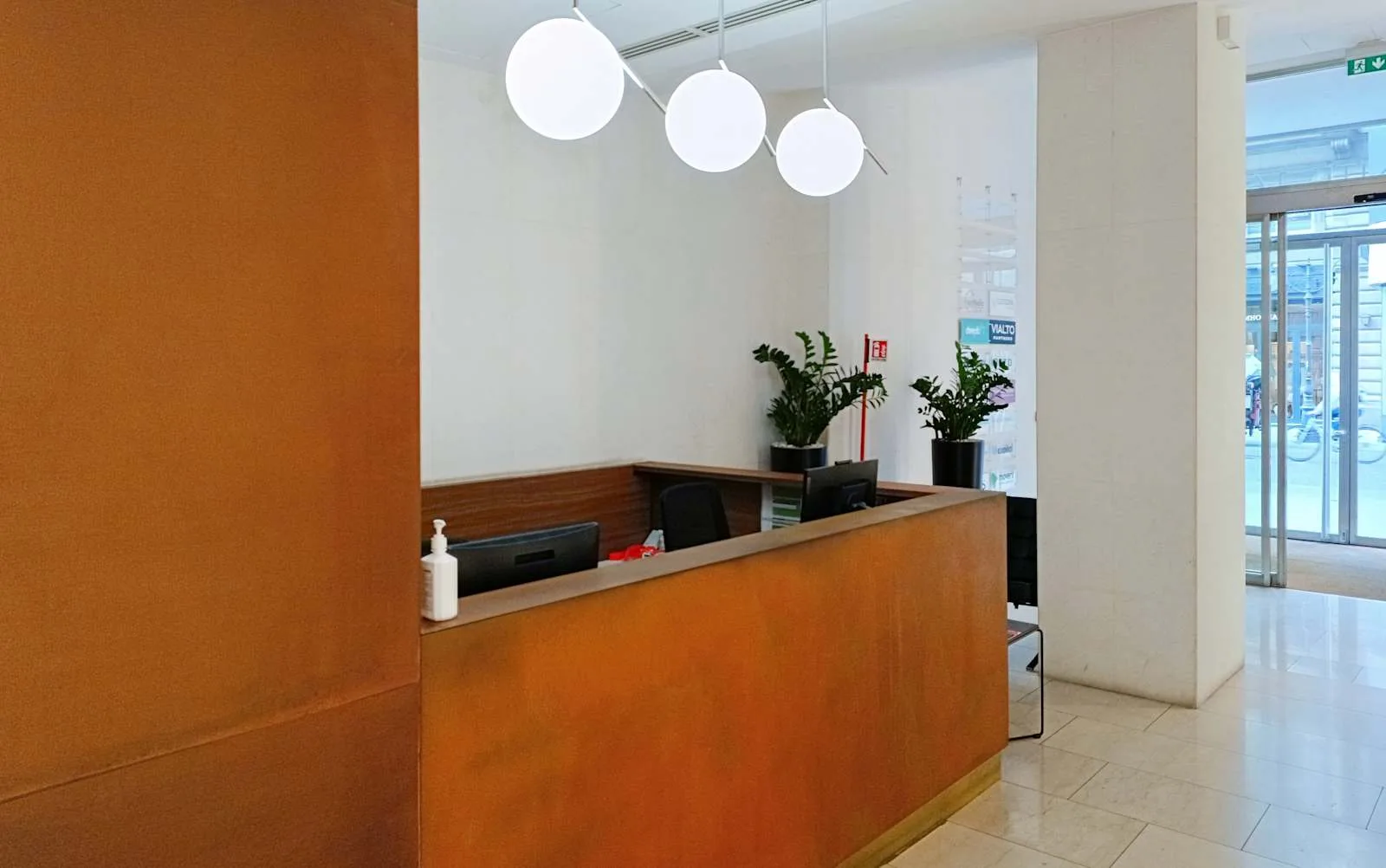 Regus MILAN, Cairoli, Reception, Milan