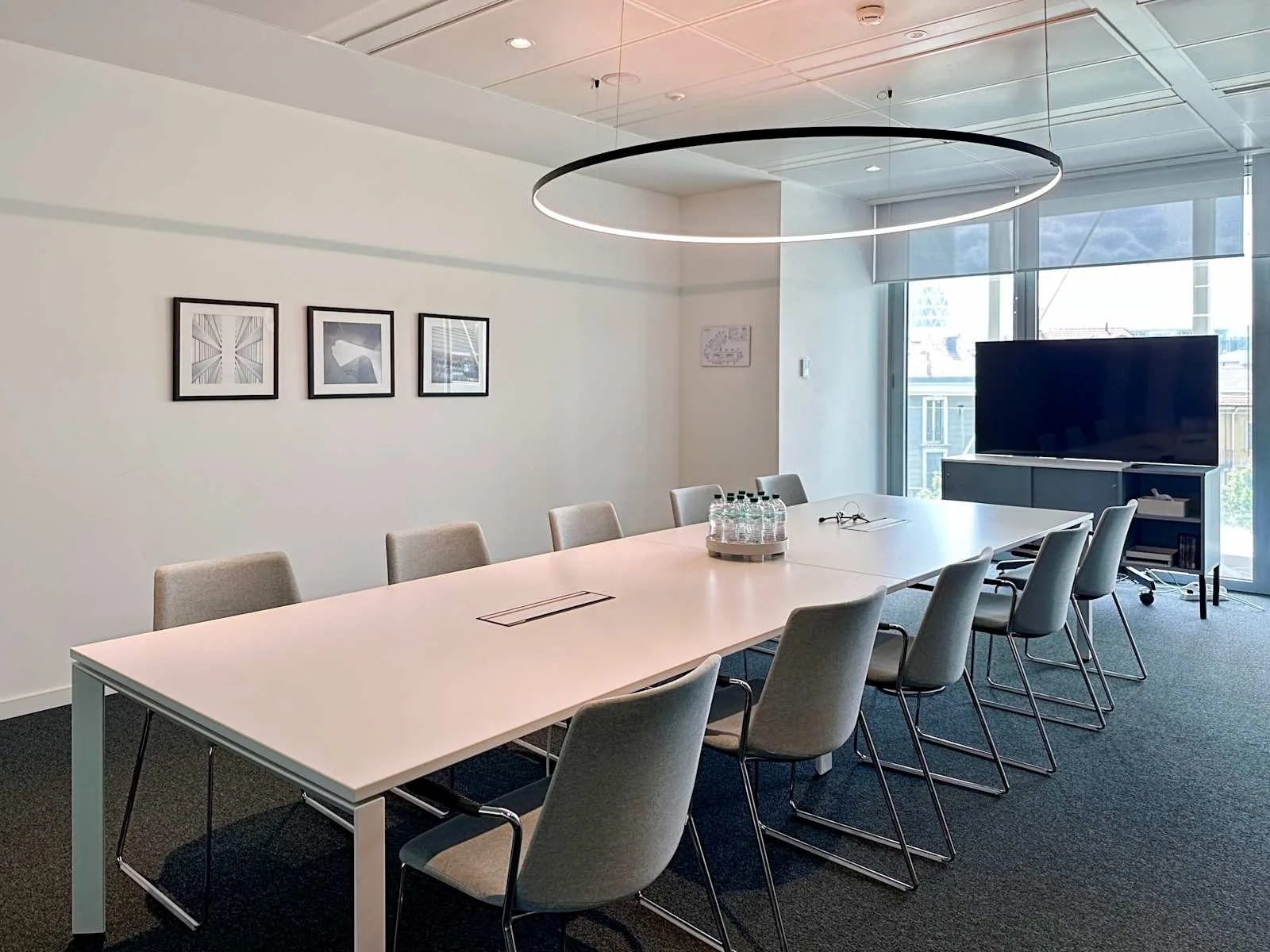 Regus Milan, De Castillia, Meeting room for 10 people, Milan