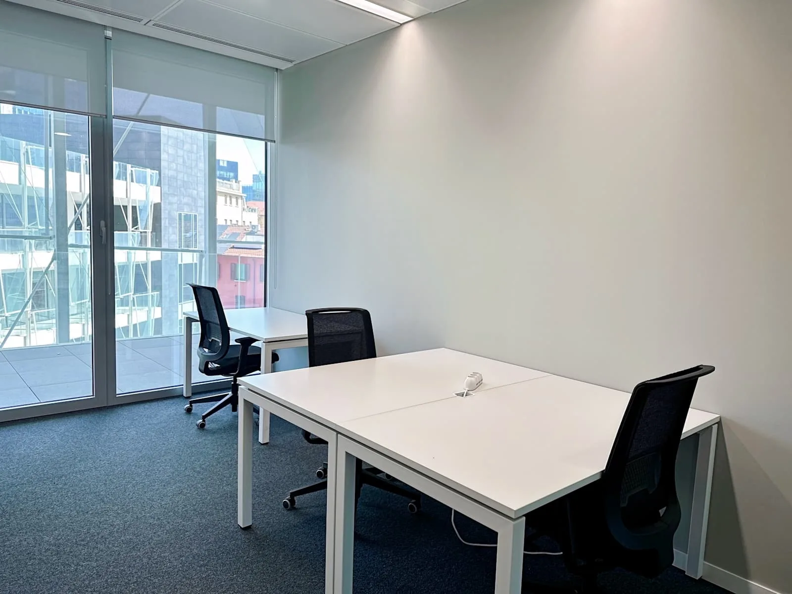 Regus Milan, De Castillia, Private office, 3 desks, Milan