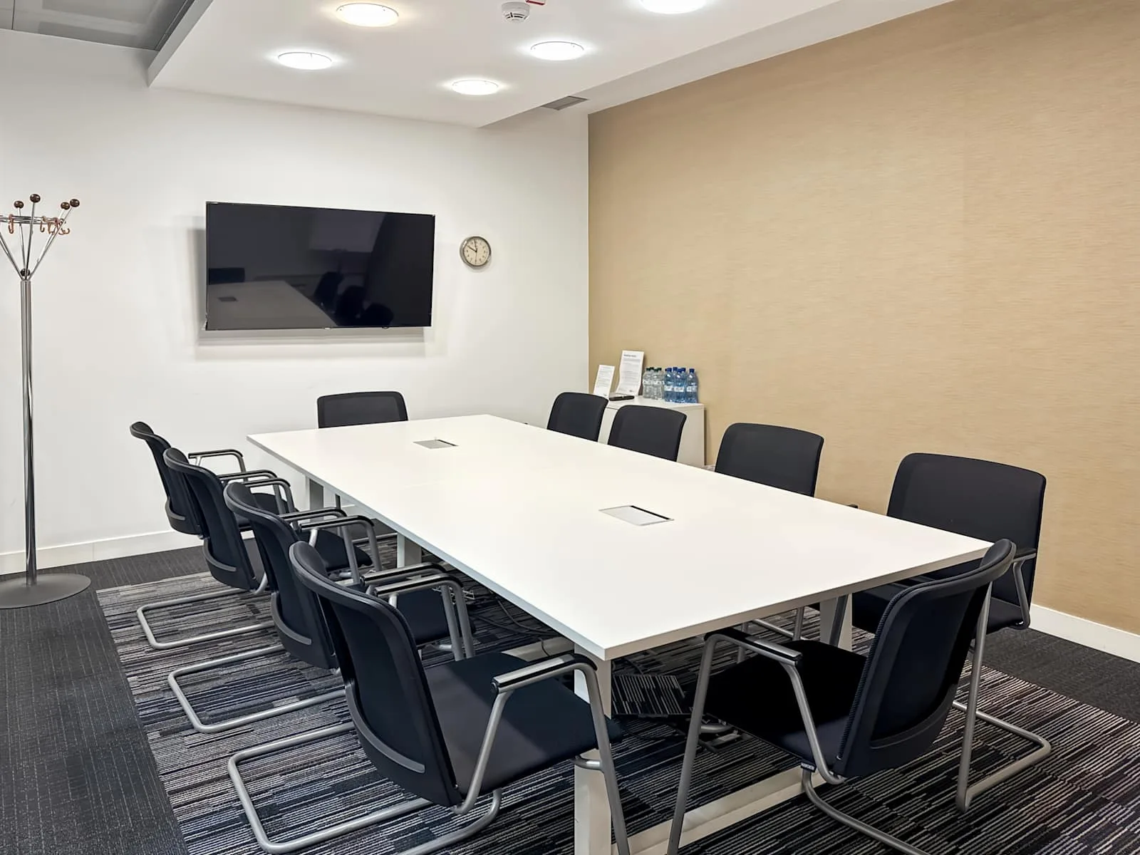 Regus MILAN, Linate, Meeting room for 10 people, Milan