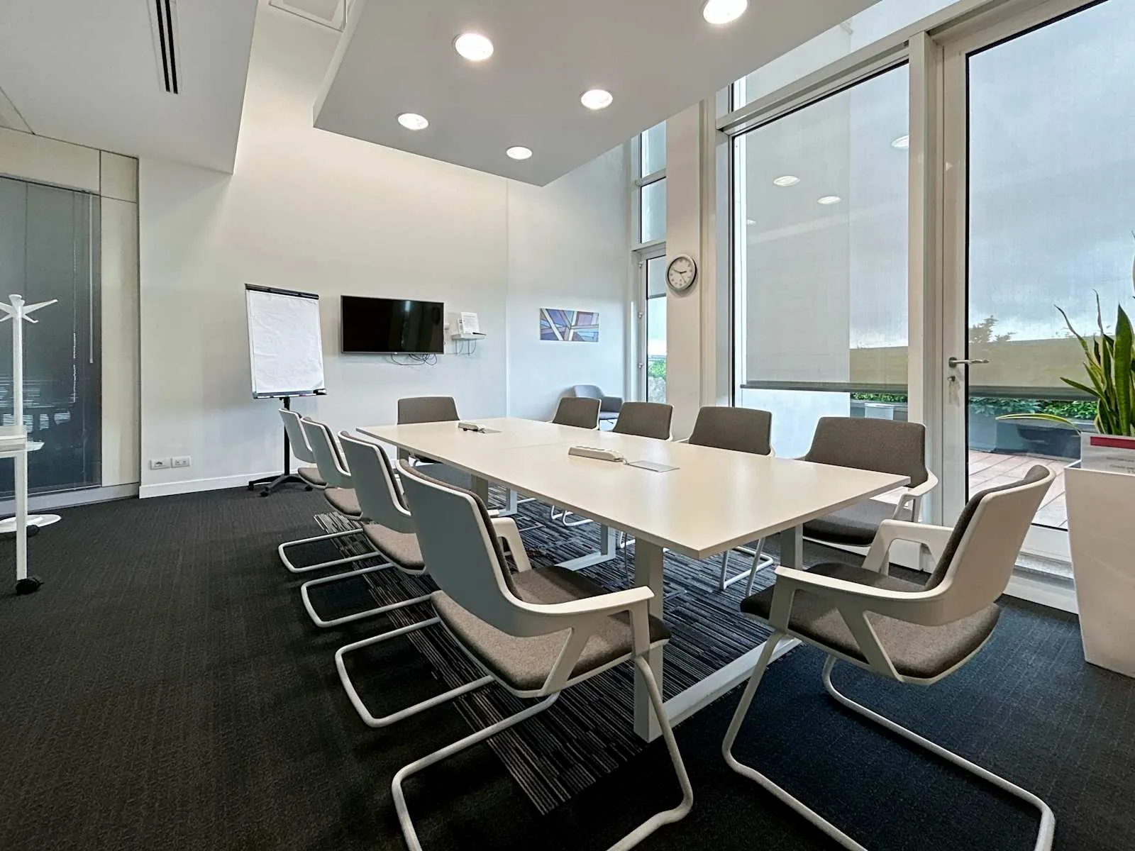Regus MILAN, Maciachini Center, Sala riunioni da 10 persone, Milano