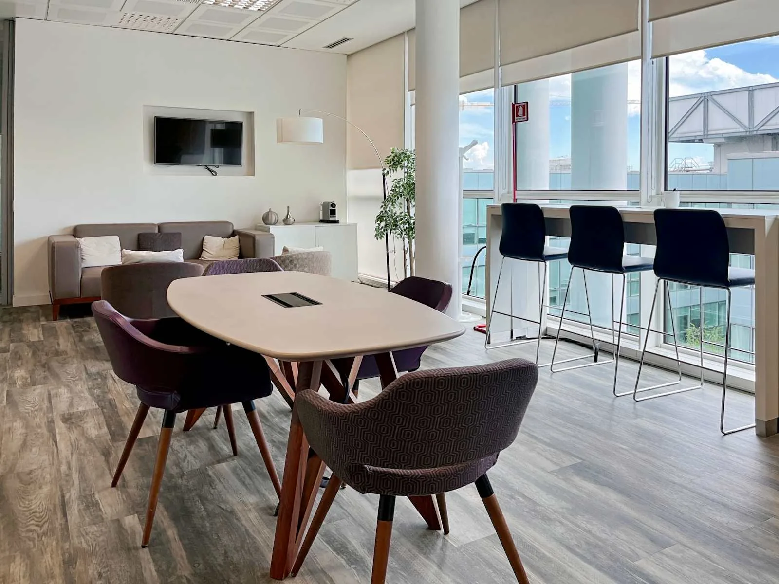 Regus MILAN, Maciachini Center, Spazio di coworking, Milano