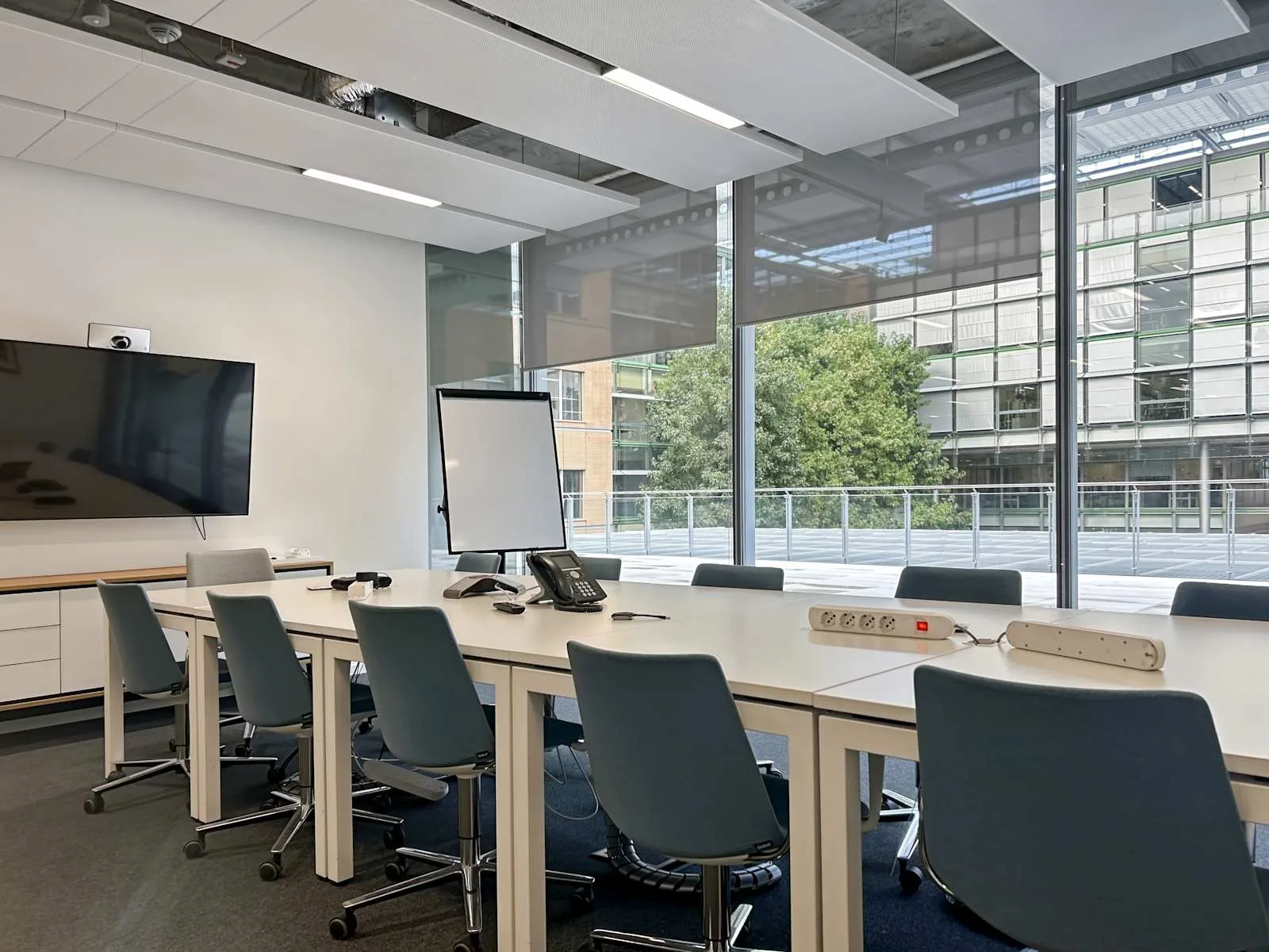 Regus Milan, Monterosa, Meeting room for 12 people, Milan