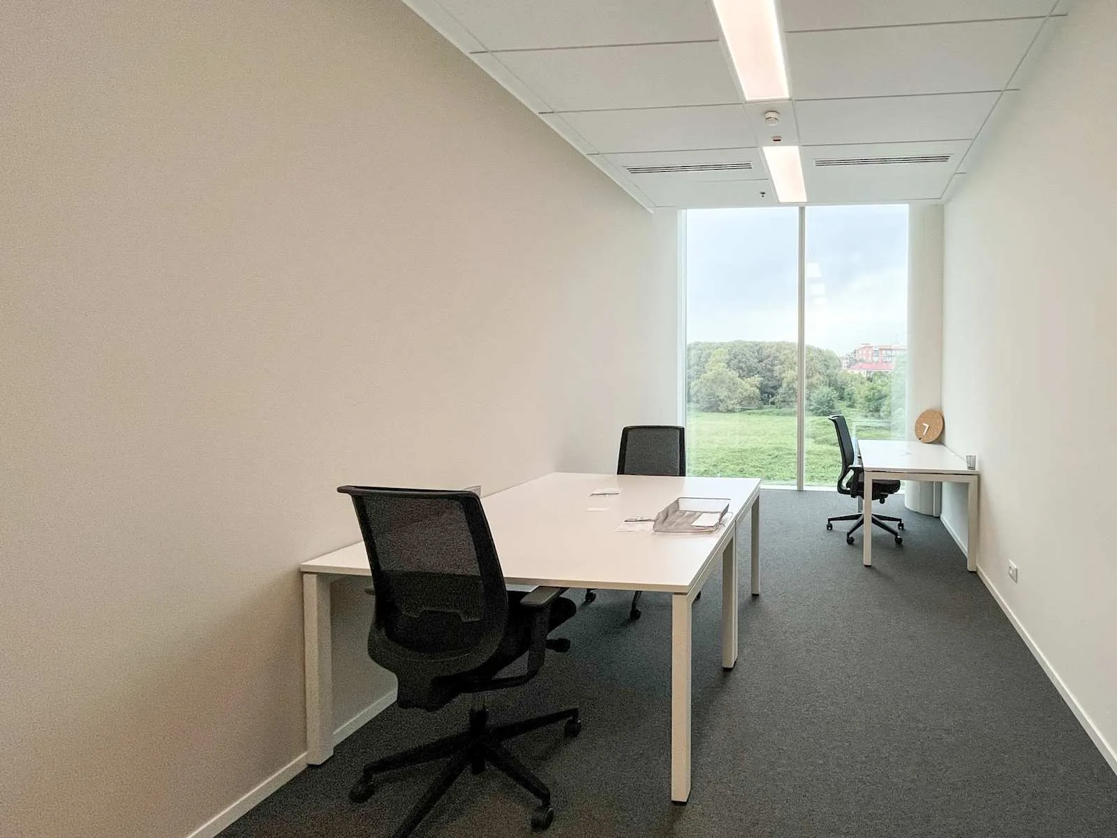 Regus Milan, Park West, Ufficio privato con 3 postazioni, Milano