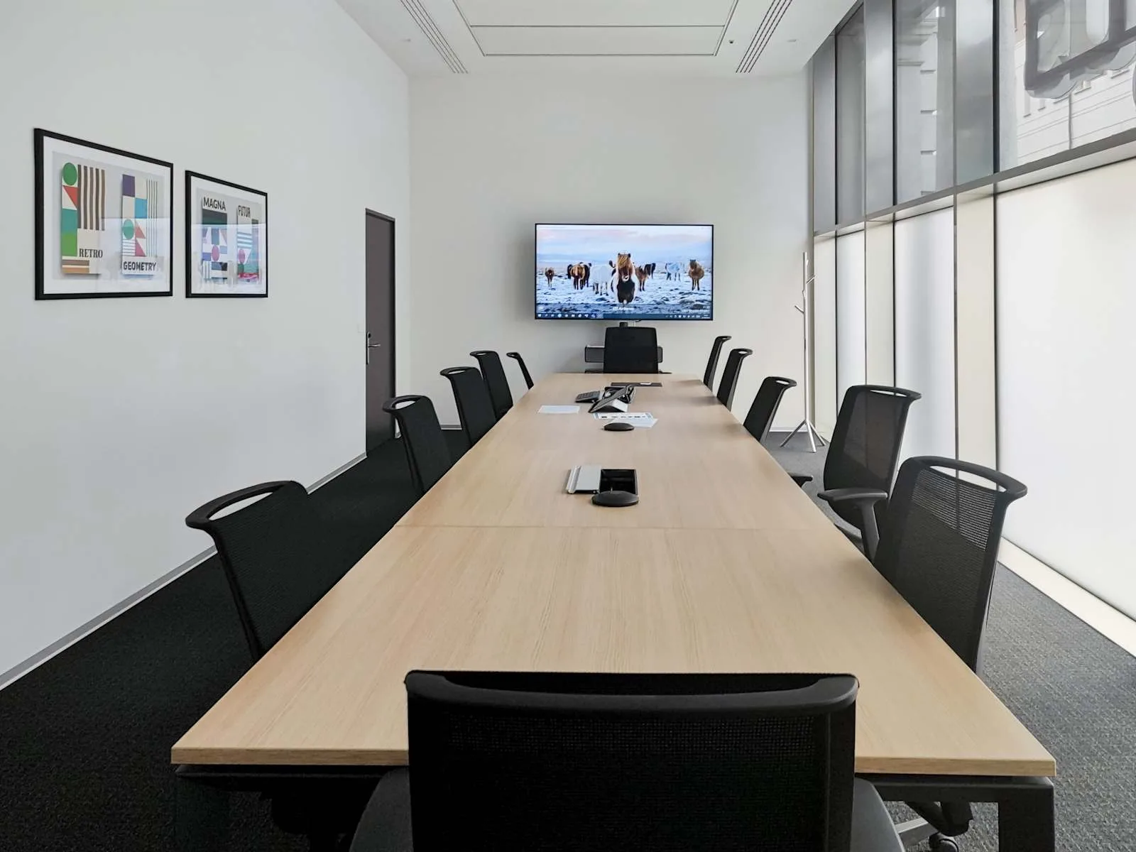 Regus MILAN, Piazzale Lodi, Meeting room for 12 people, Milan