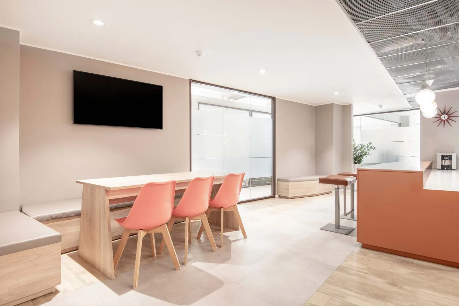 Regus MILAN, Tortona, Caffetteria, Milano