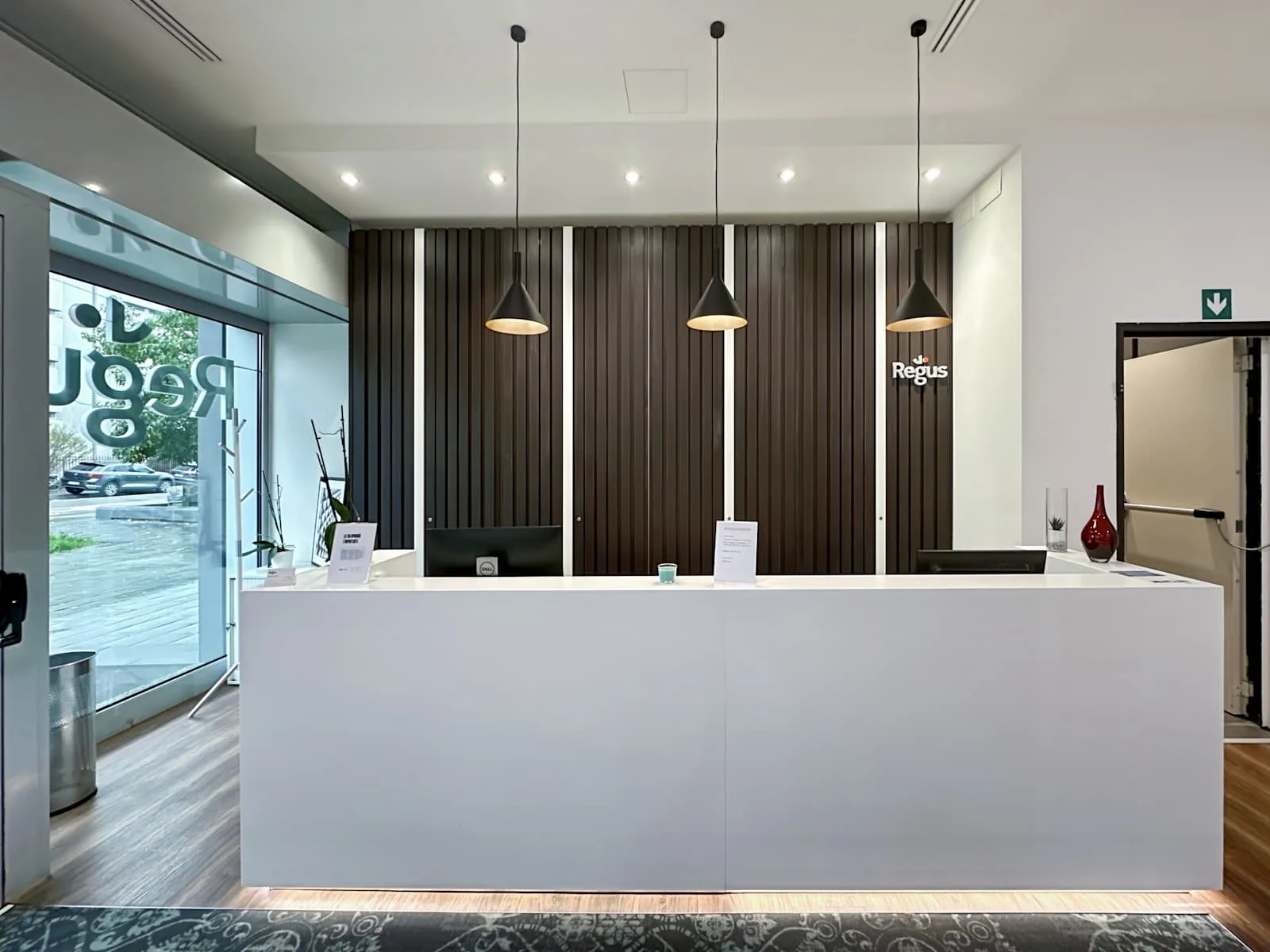 Regus Milan, Winckelmann, Réception, Milan