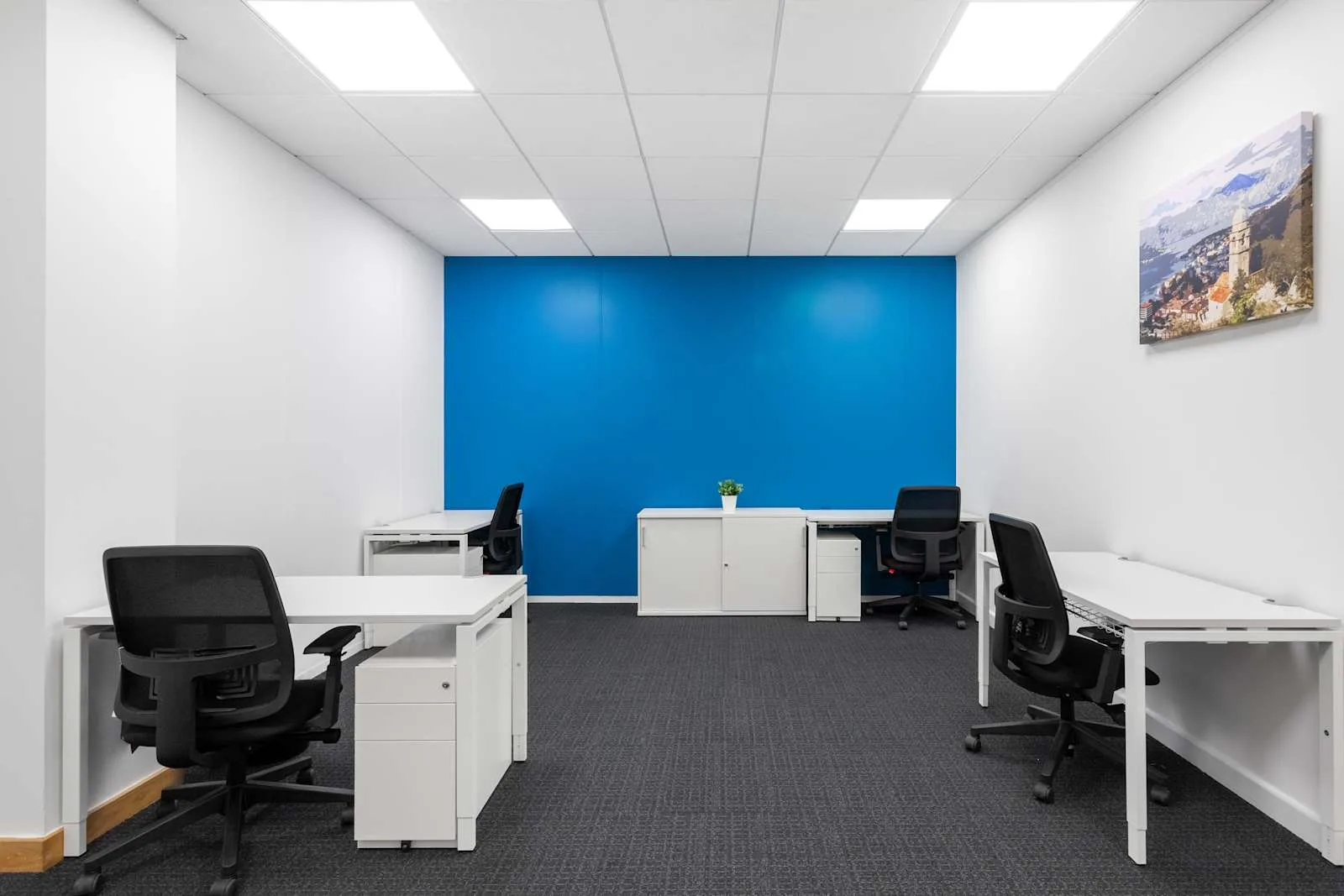 Regus MILTON KEYNES, Midsummer Court, Private office, 4 desks, Milton Keynes