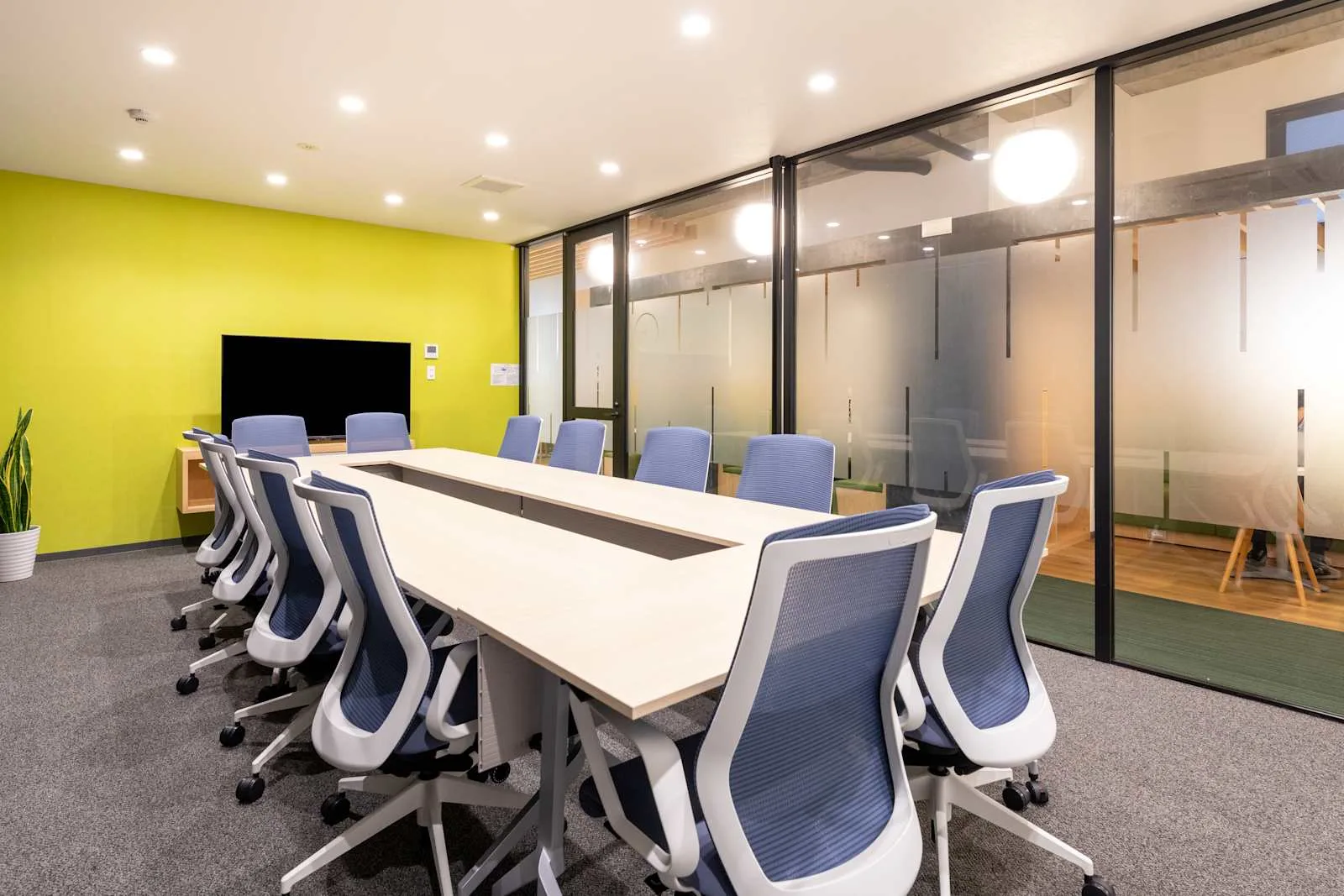 Regus MIYAZAKI, Tachibanadori、会議室（14名）、Miyazaki