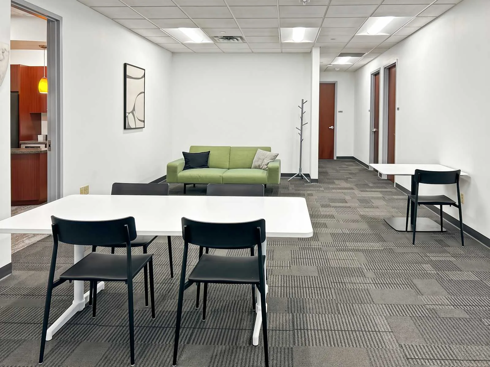 Regus MN, Bloomington - 4470 W 78th Street Cir, Coworking space, Bloomington, MN