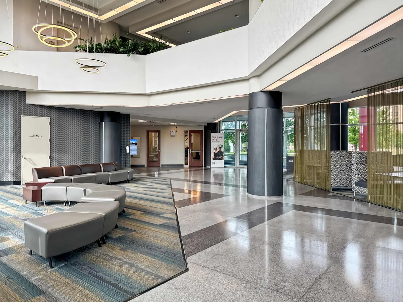 Regus MN, Brooklyn Center - N Summit Dr, Reception, Brooklyn Center, MN