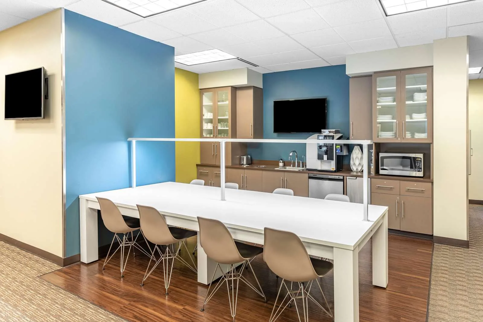 Regus MN, Lake Elmo - Lake Elmo, Cafeteria, Lake Elmo, MN