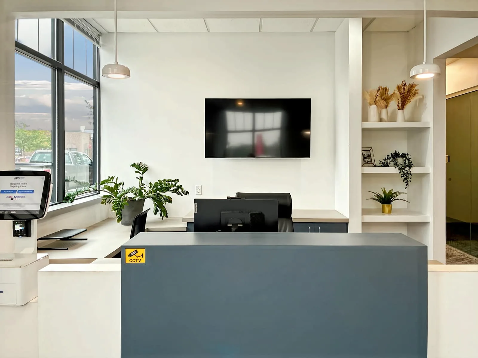 Regus MN, Lakeville - Holyoke Ave, Reception, Lakeville, MN