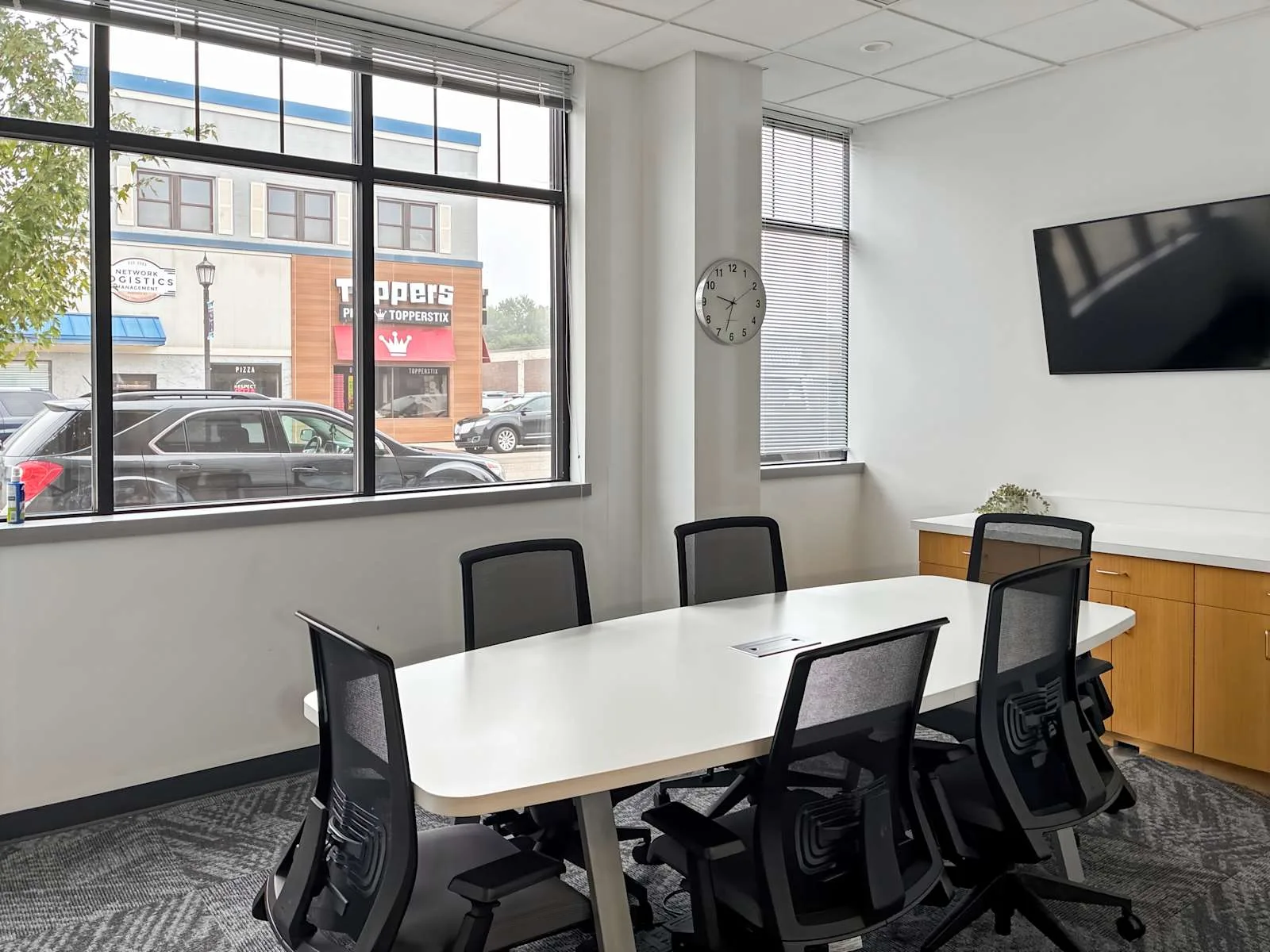 Regus MN, Lakeville - Holyoke Ave, Meeting room for 6 people, Lakeville, MN