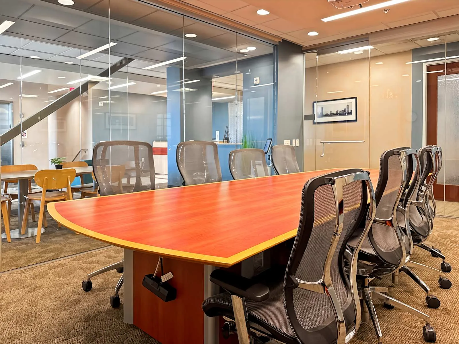 Regus MN, Minneapolis - Maple Grove - Arbor Lakes, Meeting room for 8 people, Maple Grove, MN