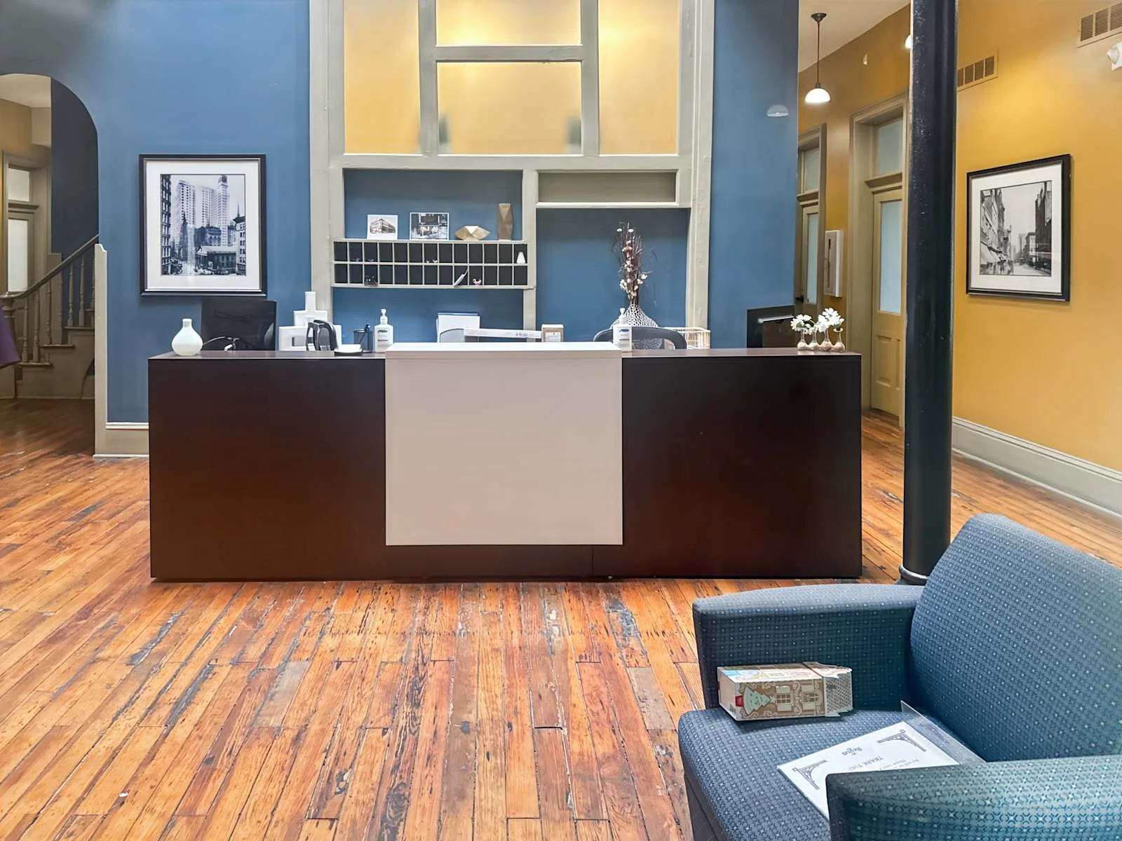 Regus MO, Kansas City - Downtown - The Cosby Building, Reception, Kansas City, MO