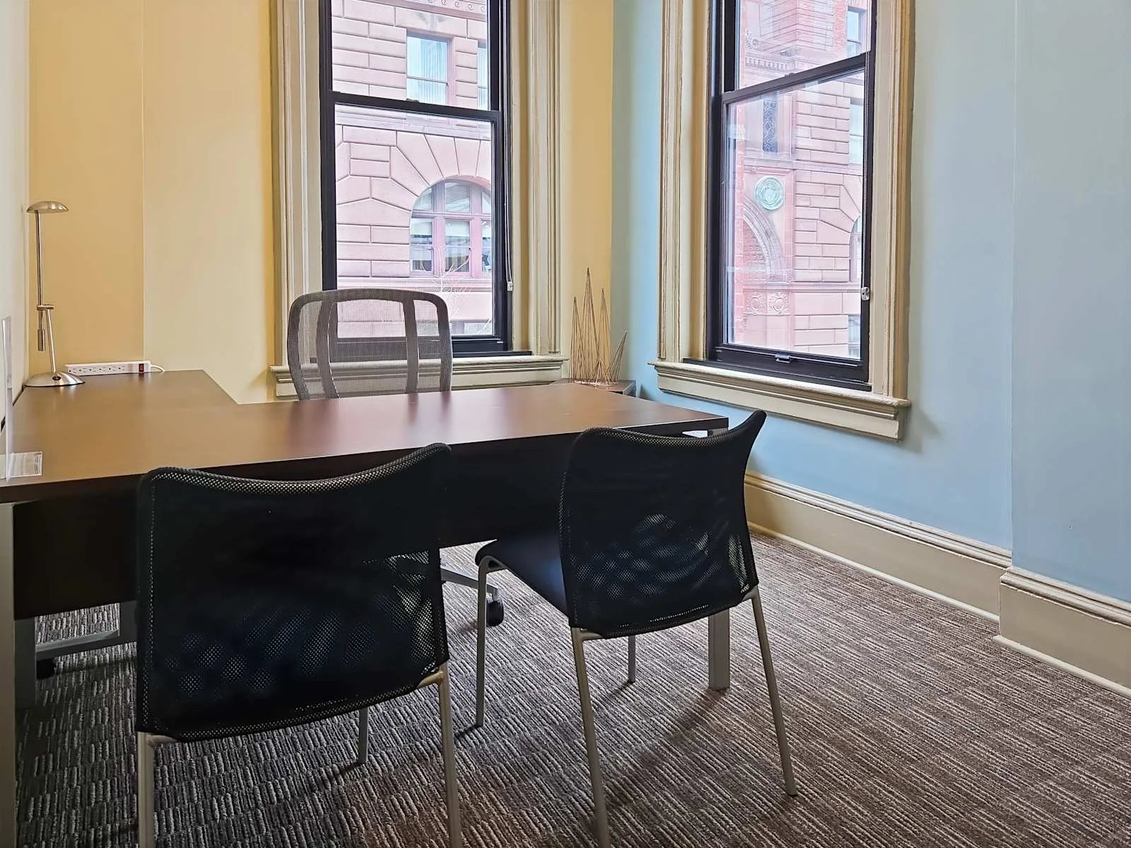 Regus MO, Kansas City - Downtown - The Cosby Building, Private office, 1 desk, Kansas City, MO
