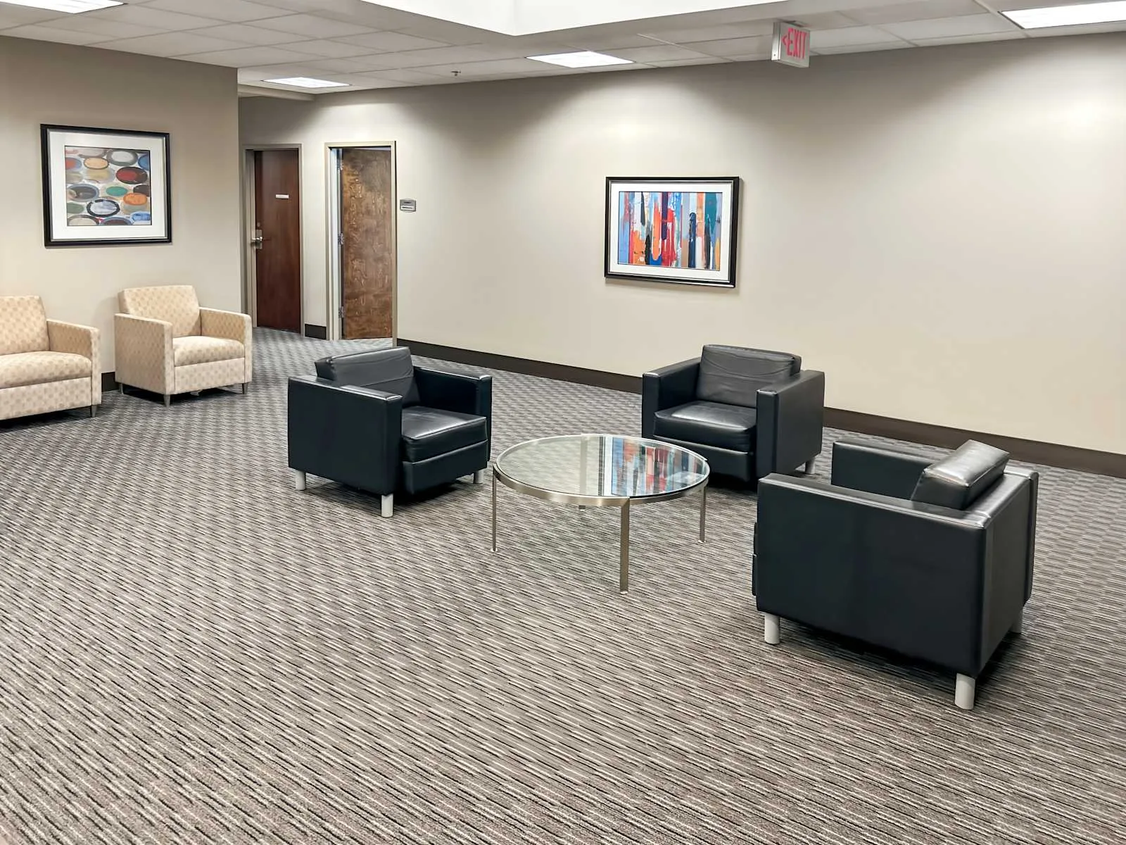 Regus MO, Lee's Summit - Business Exchange Building, Lounge, Lee's Summit, MO
