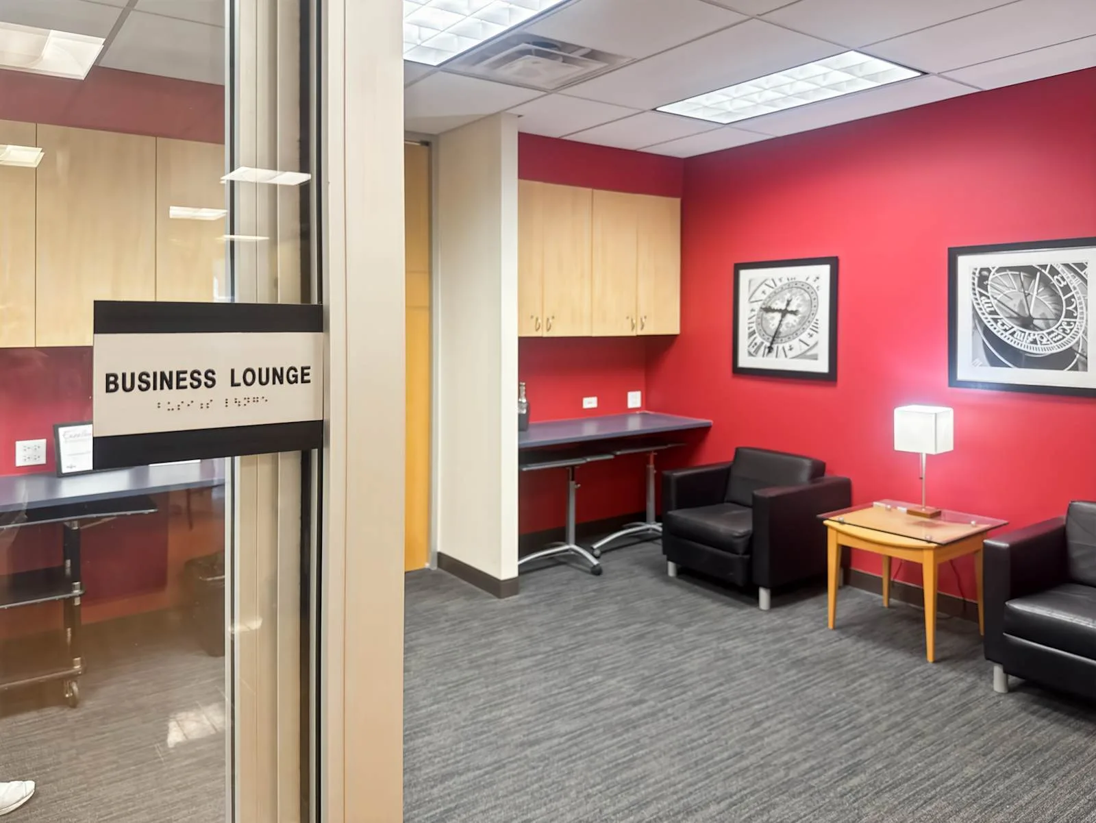 Regus MO, St. Louis - Chesterfield, Lounge, Chesterfield, MO