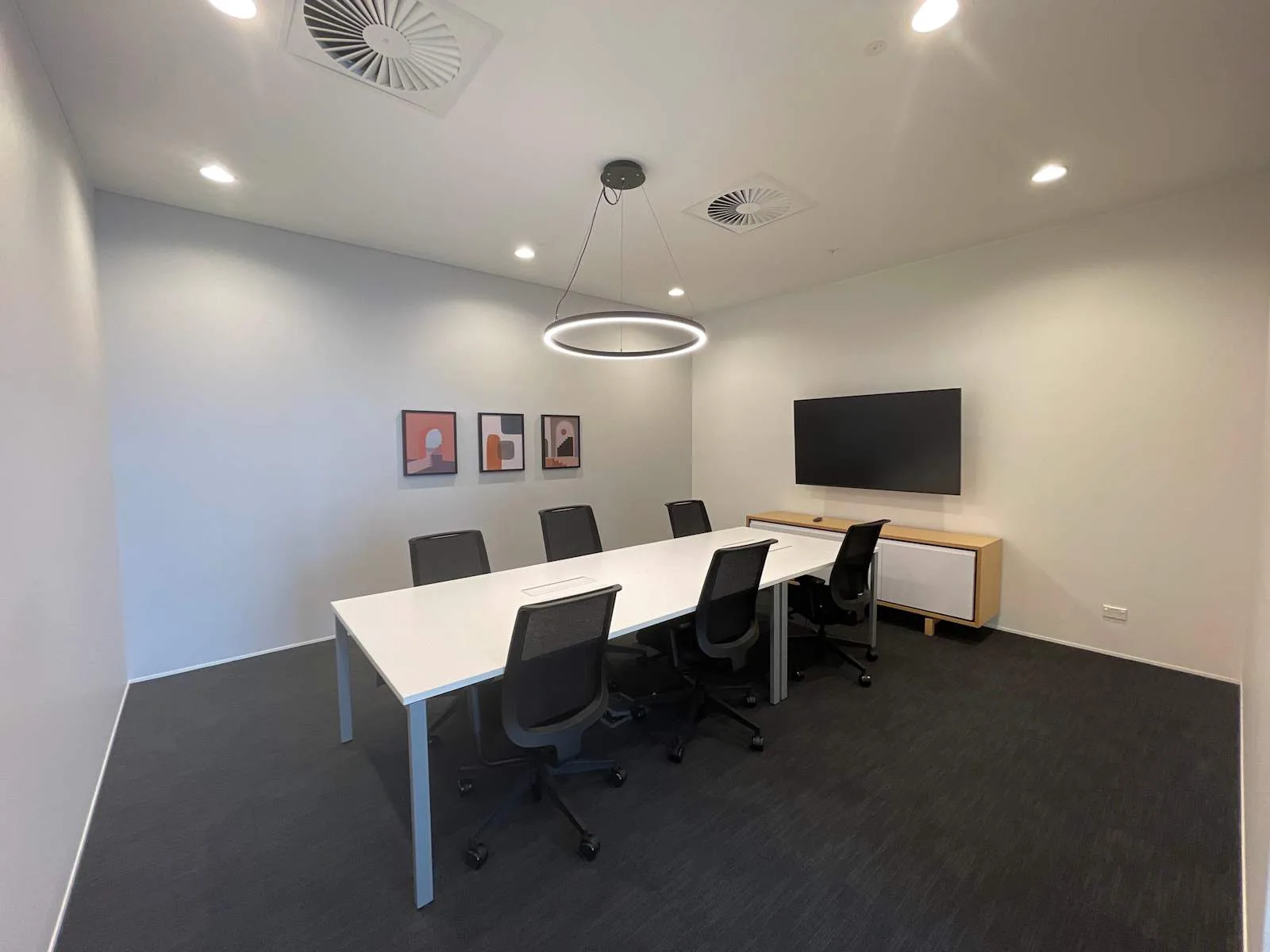 Regus Mount Wellington, Sylvia Park, Meeting room for 6 people, Auckland