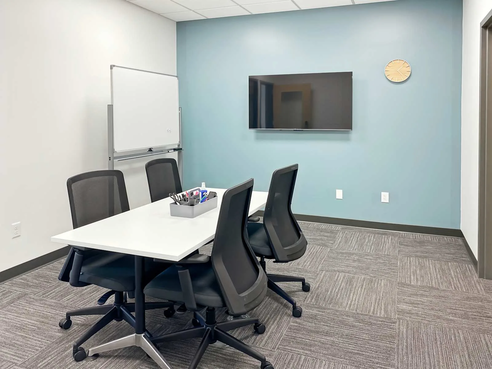 Regus MT, Bozeman - Haley Springs Rd, Meeting room for 4 people, Bozeman, MT