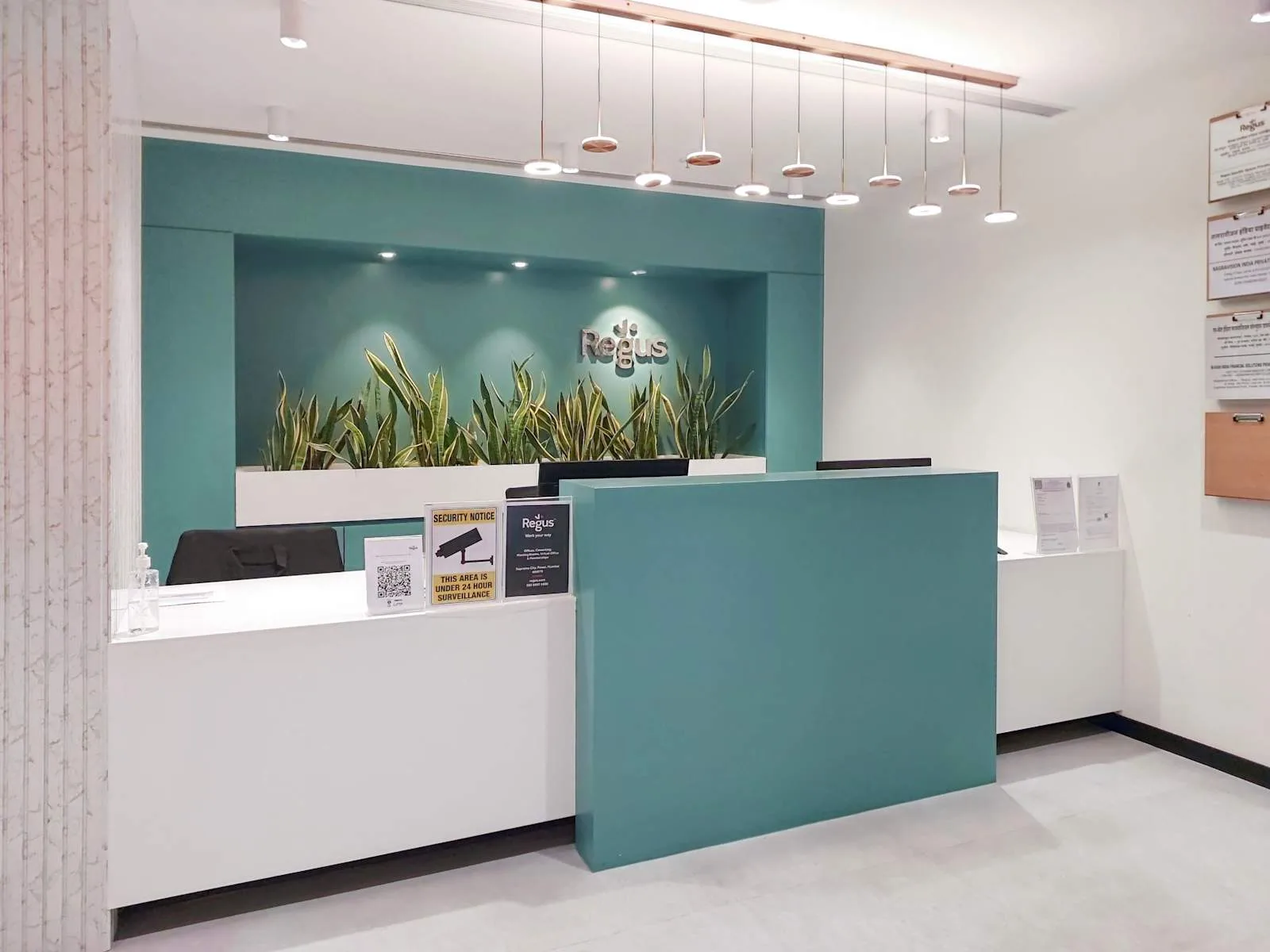 Regus Mumbai, Supreme Business Park, Powai, स्वागत कक्ष, मुम्बई