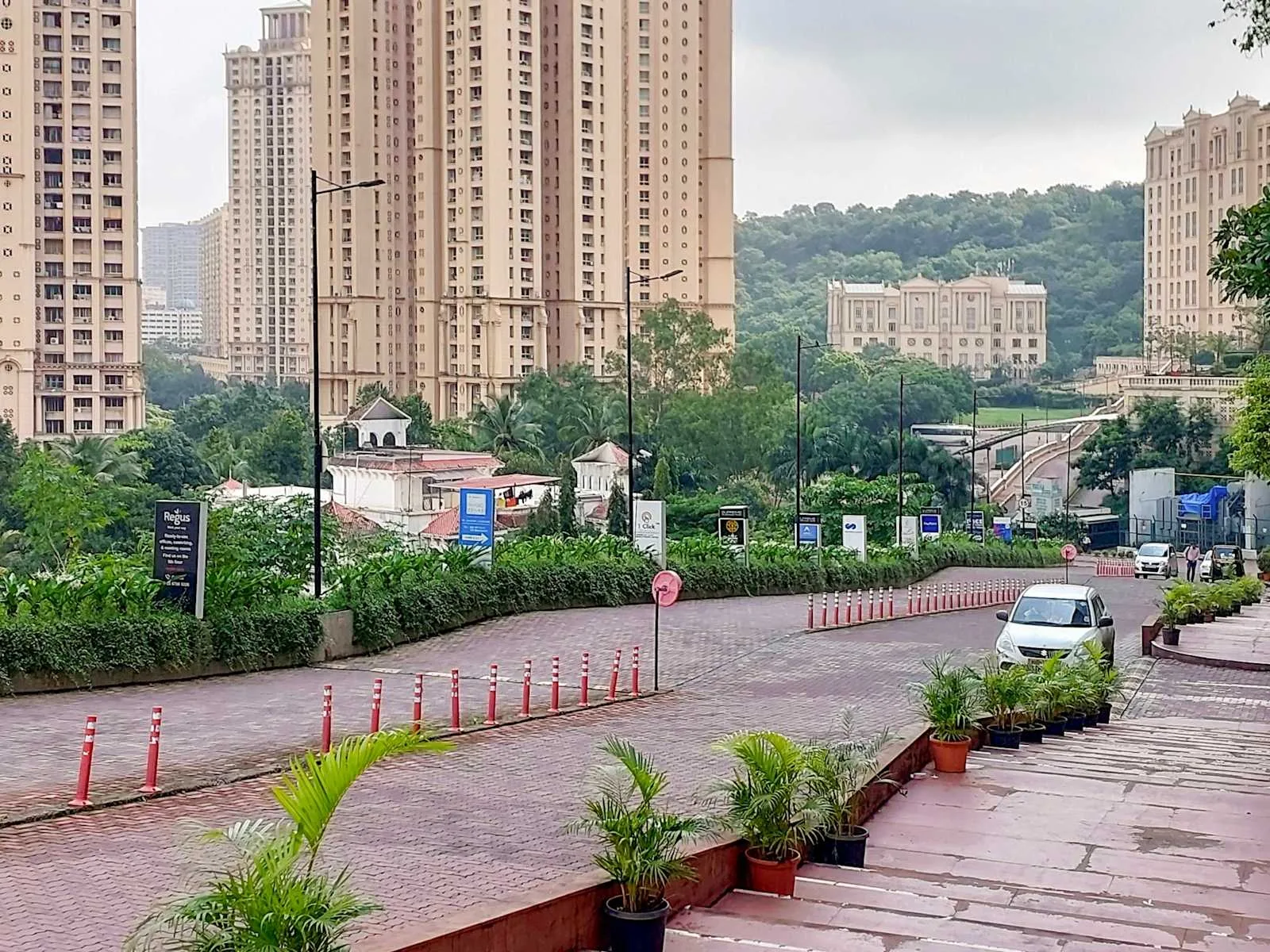 Regus Mumbai, Supreme Business Park, Powai, छत और बाहरी क्षेत्र, मुम्बई