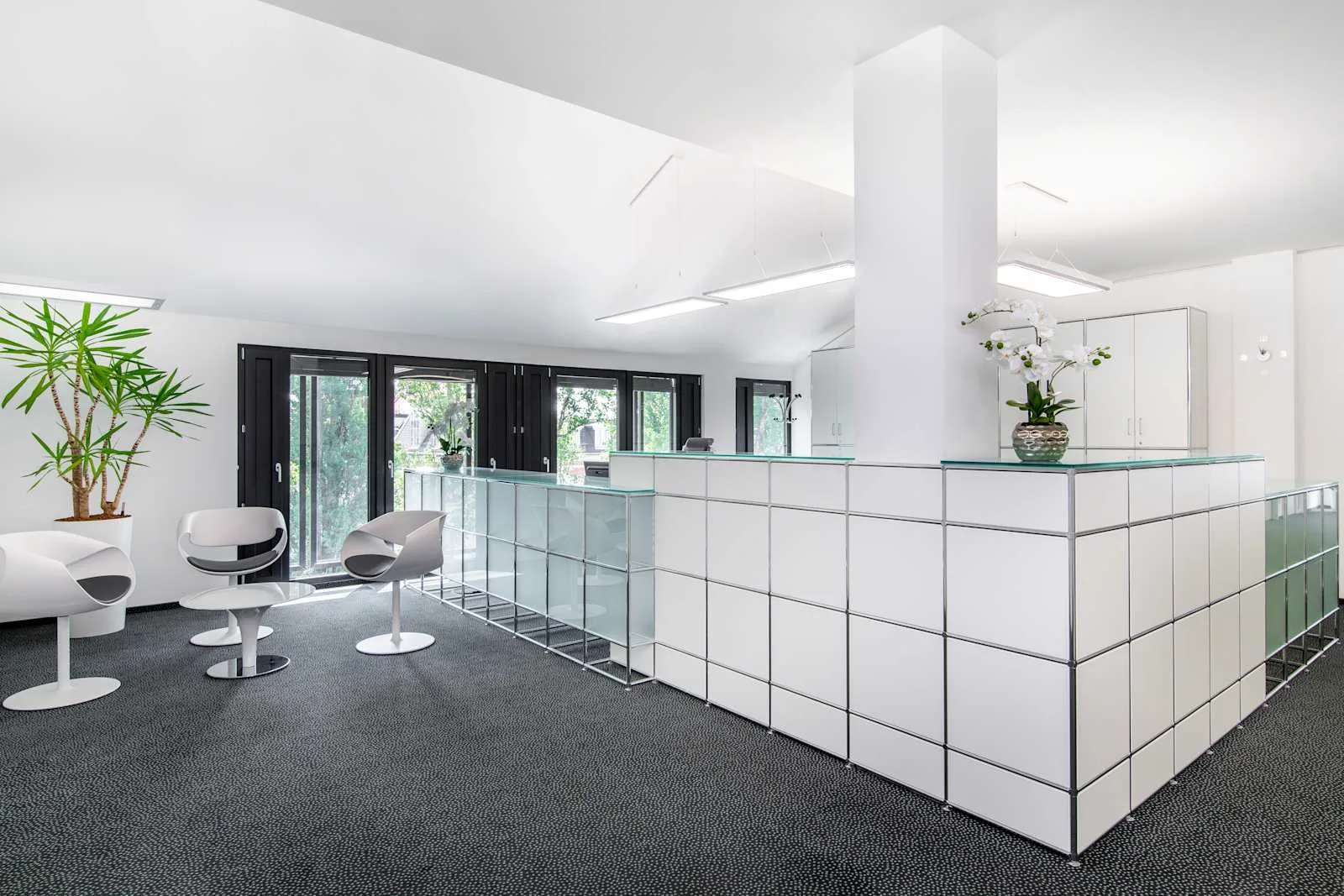 Regus MUNICH, Leopoldstraße, Reception, Munich