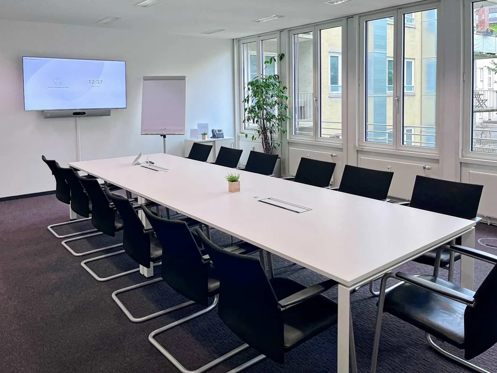 Regus MUNICH, Maximilianstraße, Besprechungsraum für 14 Personen, München