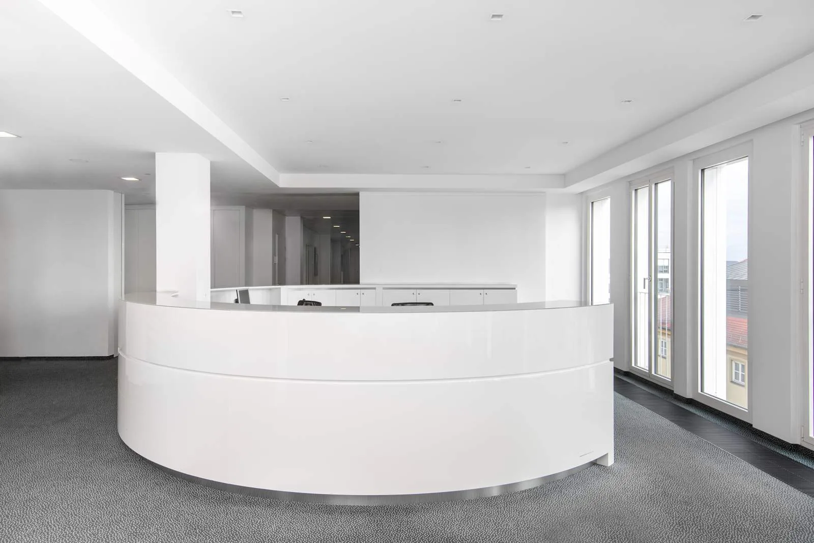 Regus MUNICH, Nymphenburger Höfe, Reception, Munich