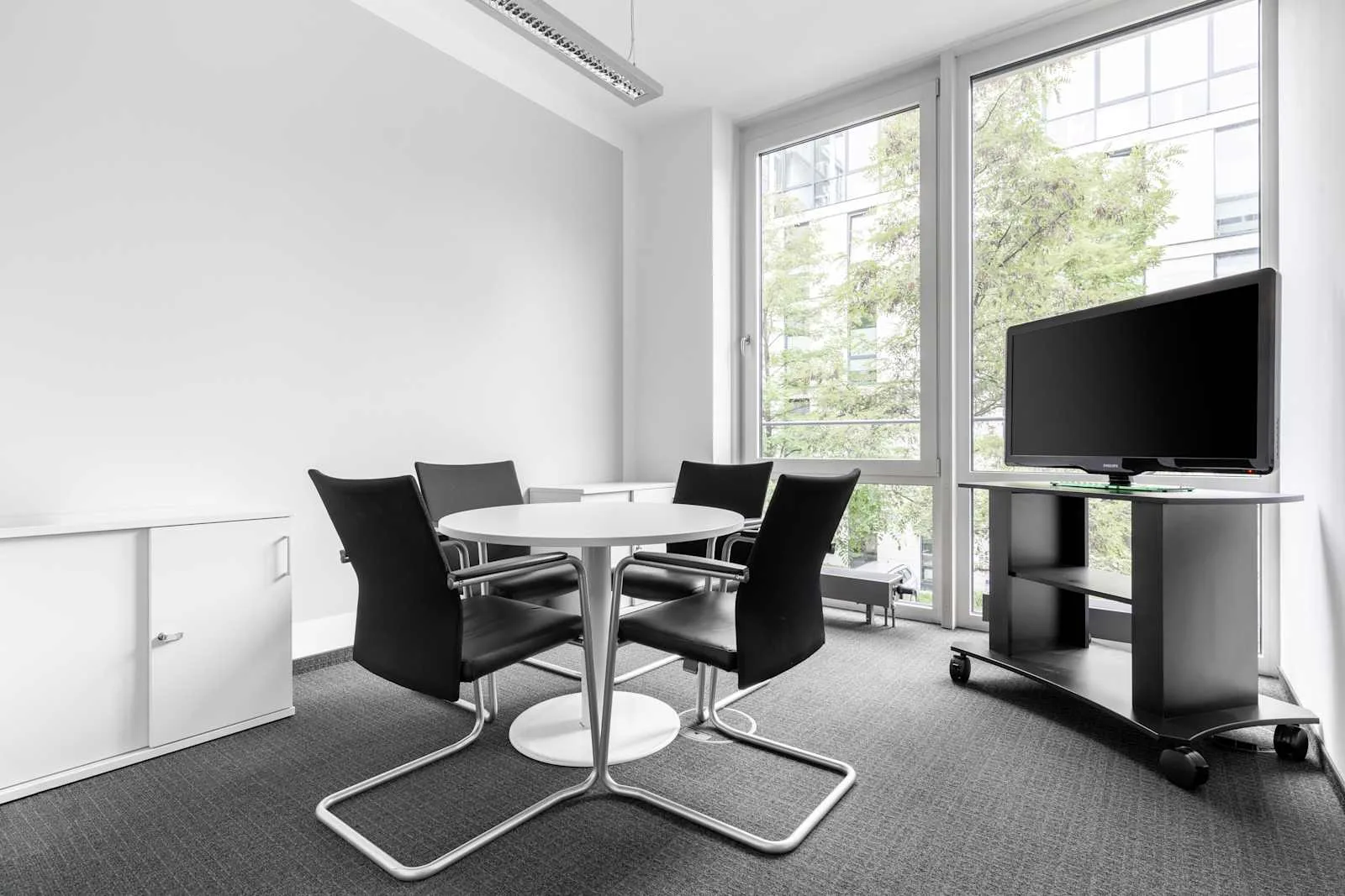 Regus MUNICH, Parkstadt Schwabing, Meeting room for 4 people, Munich