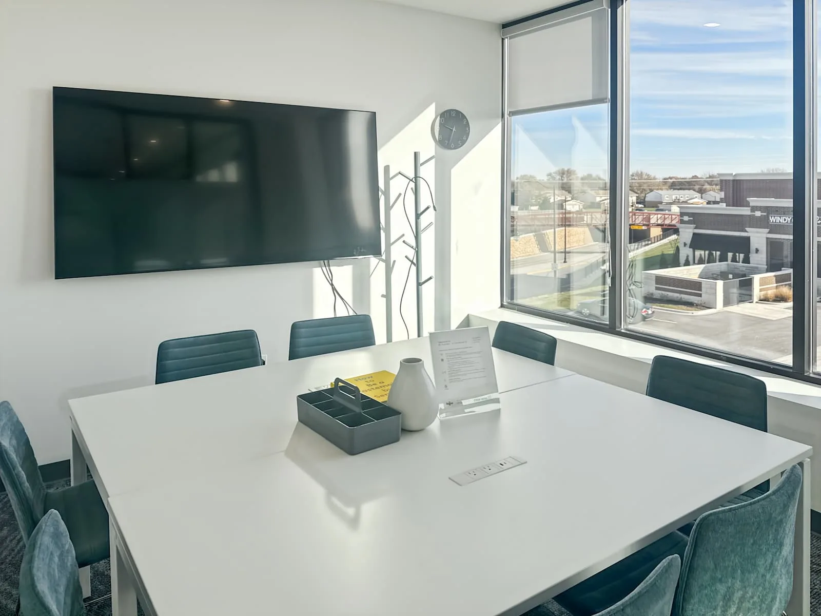 Regus IN, Munster - N Centennial Dr, Meeting room for 8 people, Munster, IN