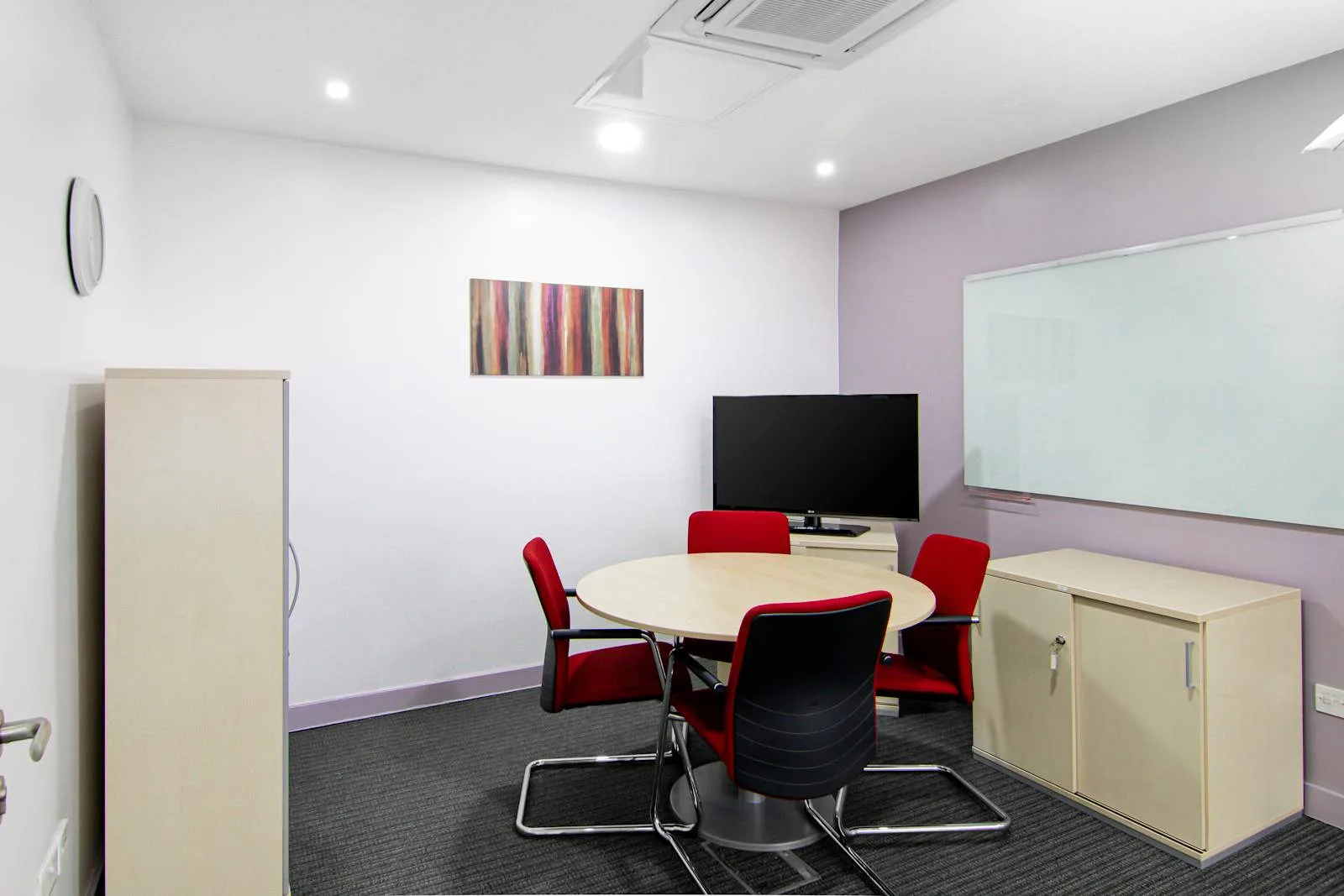 Regus Nairobi, Regus Delta Corner, Meeting room for 4 people, Nairobi