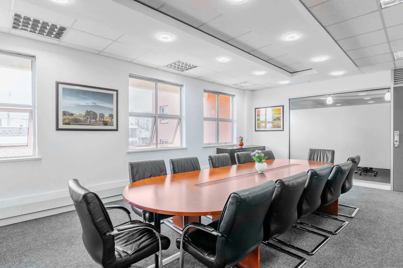Regus NAIROBI, Laiboni Center, Meeting room for 10 people, Nairobi