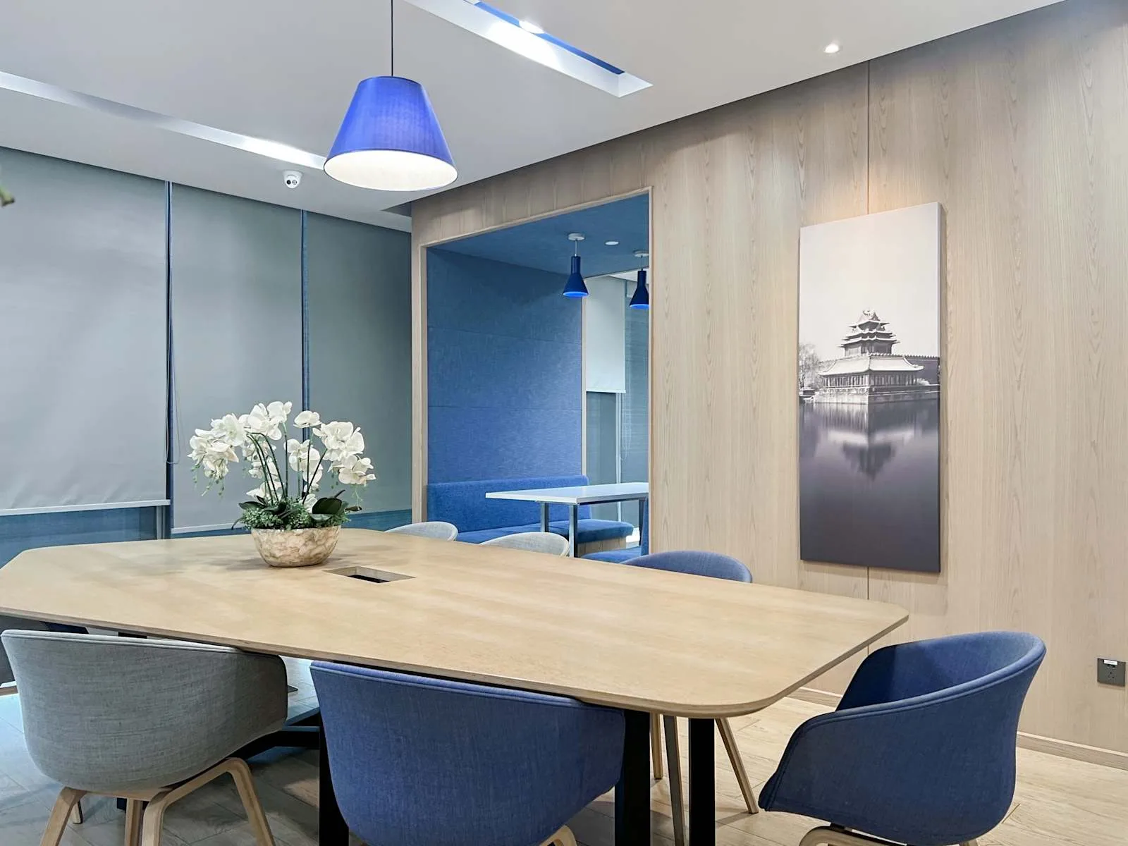 Regus NANJING, Deji Plaza, Meeting room for 6 people, Nanjing