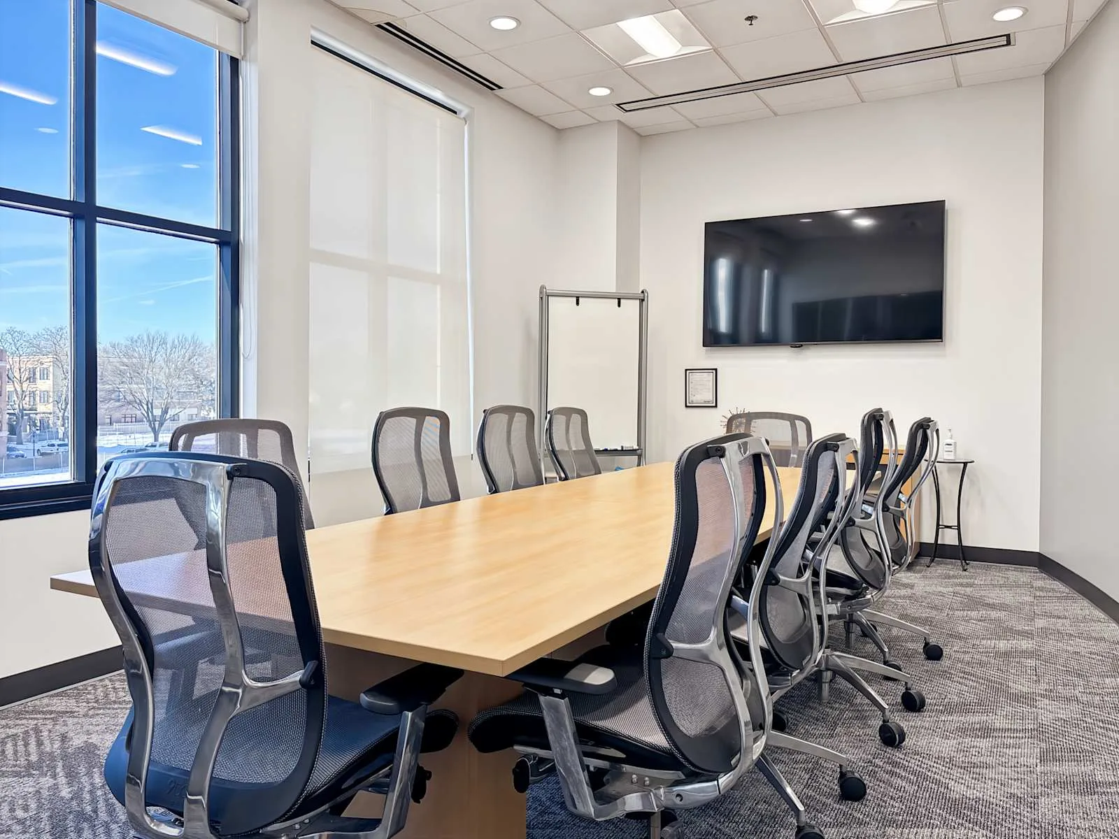 Regus IL, Naperville - Main Street Promenade, Meeting room for 10 people, Naperville, IL