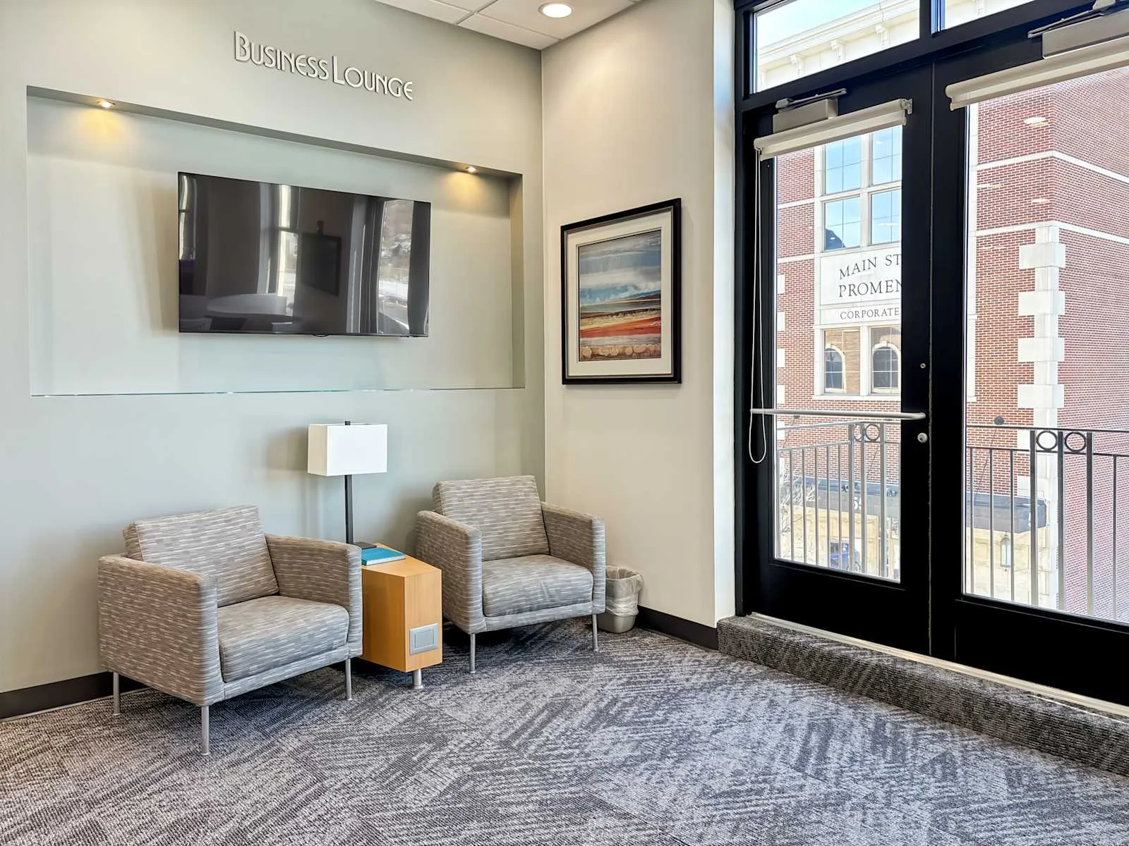 Regus IL, Naperville - Main Street Promenade, Lounge, Naperville, IL