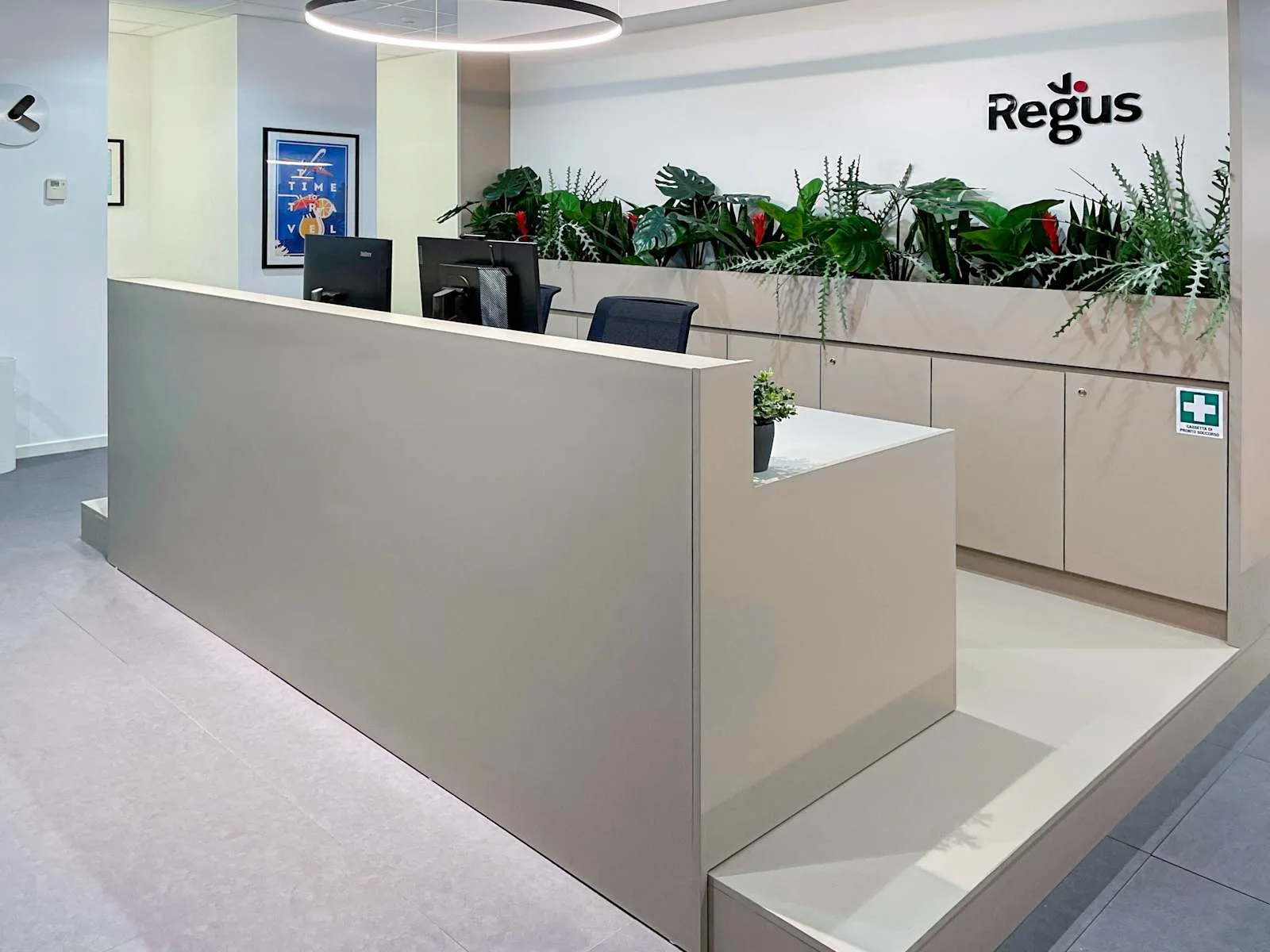 Regus Naples, Centro Direzionale, Réception, Naples