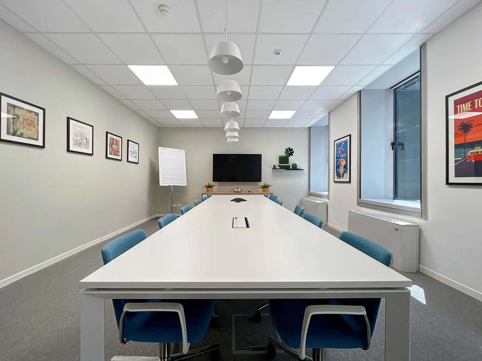 Regus Naples, Centro Direzionale, Salle de réunion 12 personnes, Naples