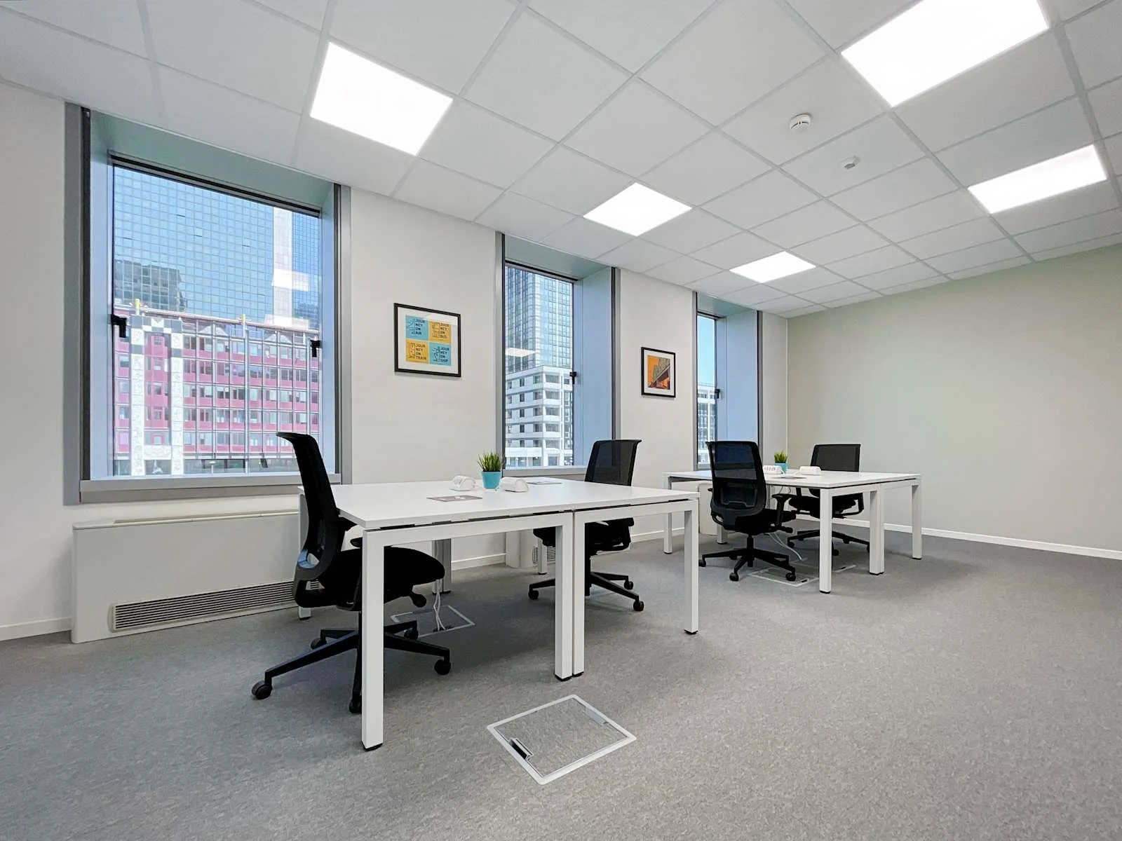 Regus Naples, Centro Direzionale, Bureau privatif 4 postes, Naples
