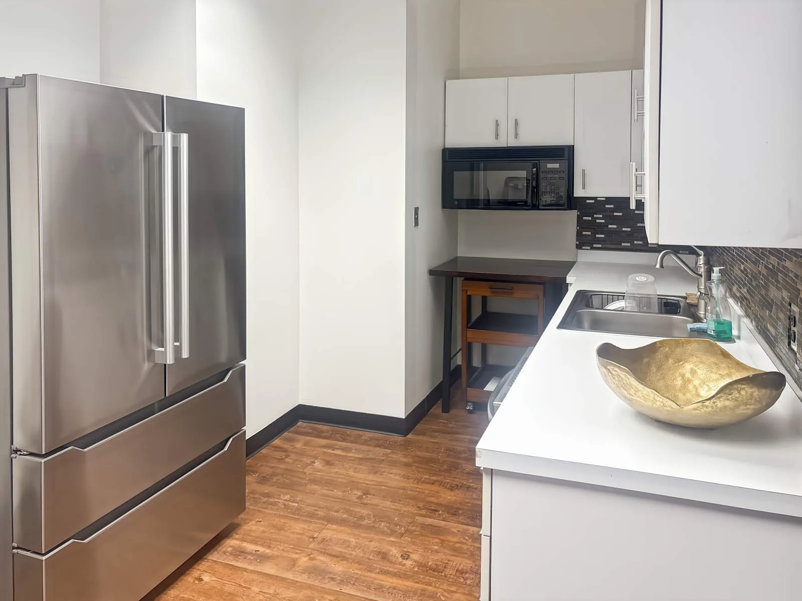 Regus NC, Chapel Hill - E Franklin St, Kitchen, Chapel Hill, NC