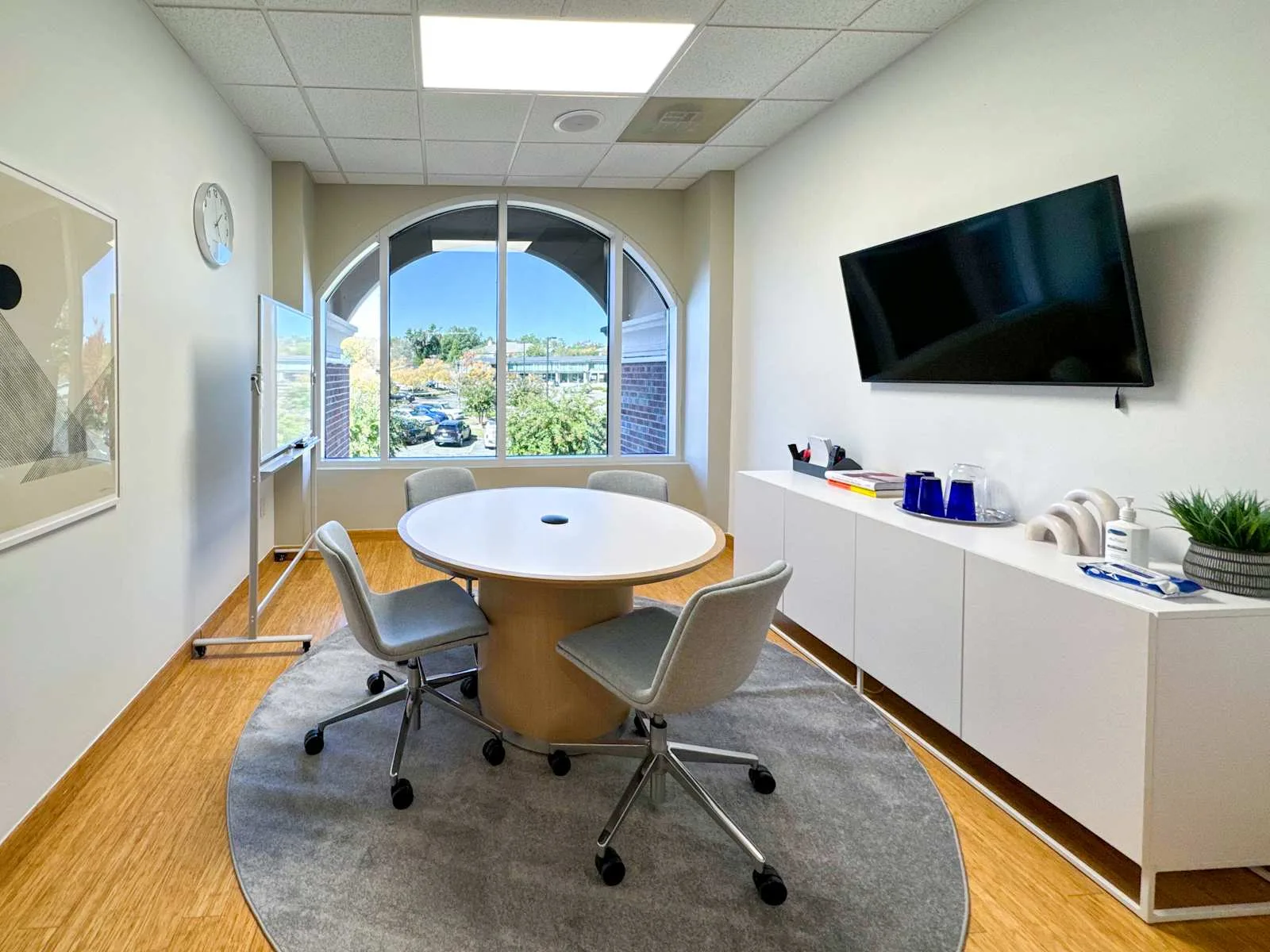 Regus NC, Chapel Hill - Governors Dr, Meeting room for 4 people, Chapel Hill, NC