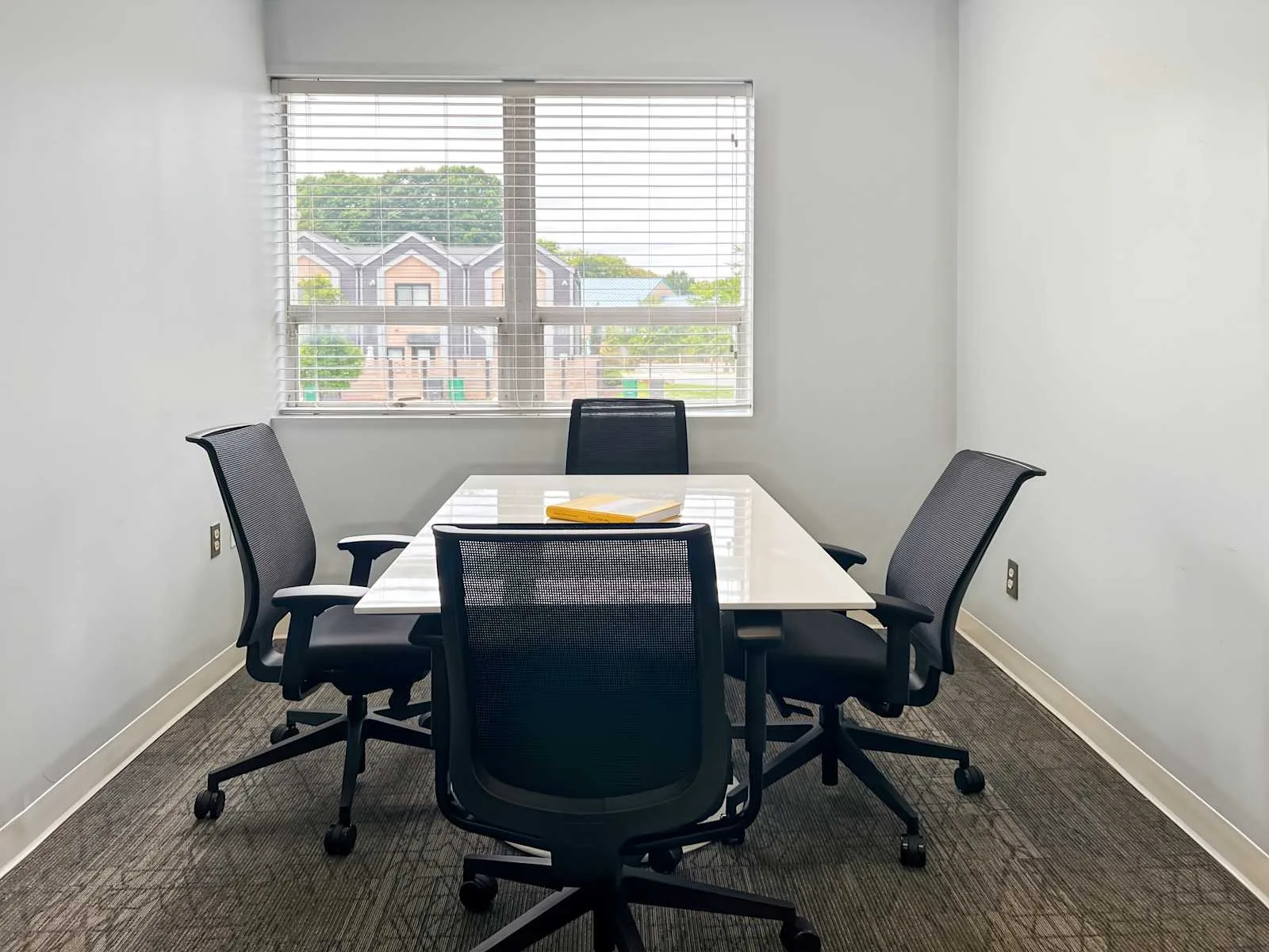 Regus NC, Charlotte - 3117 Whiting Avenue, Meeting room for 6 people, Charlotte, NC