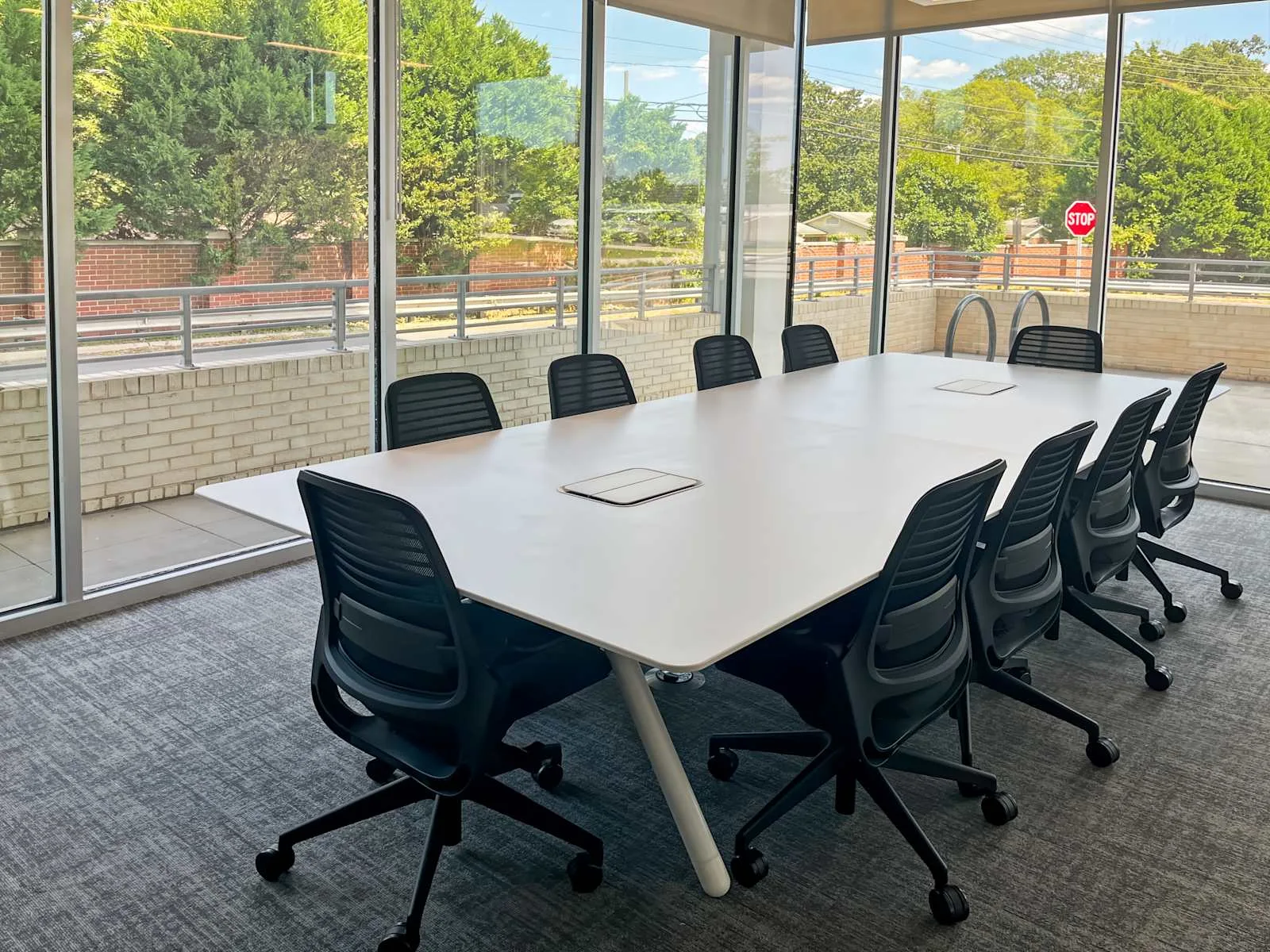 Regus NC, Charlotte- E Independence, Meeting room for 10 people, Charlotte, NC