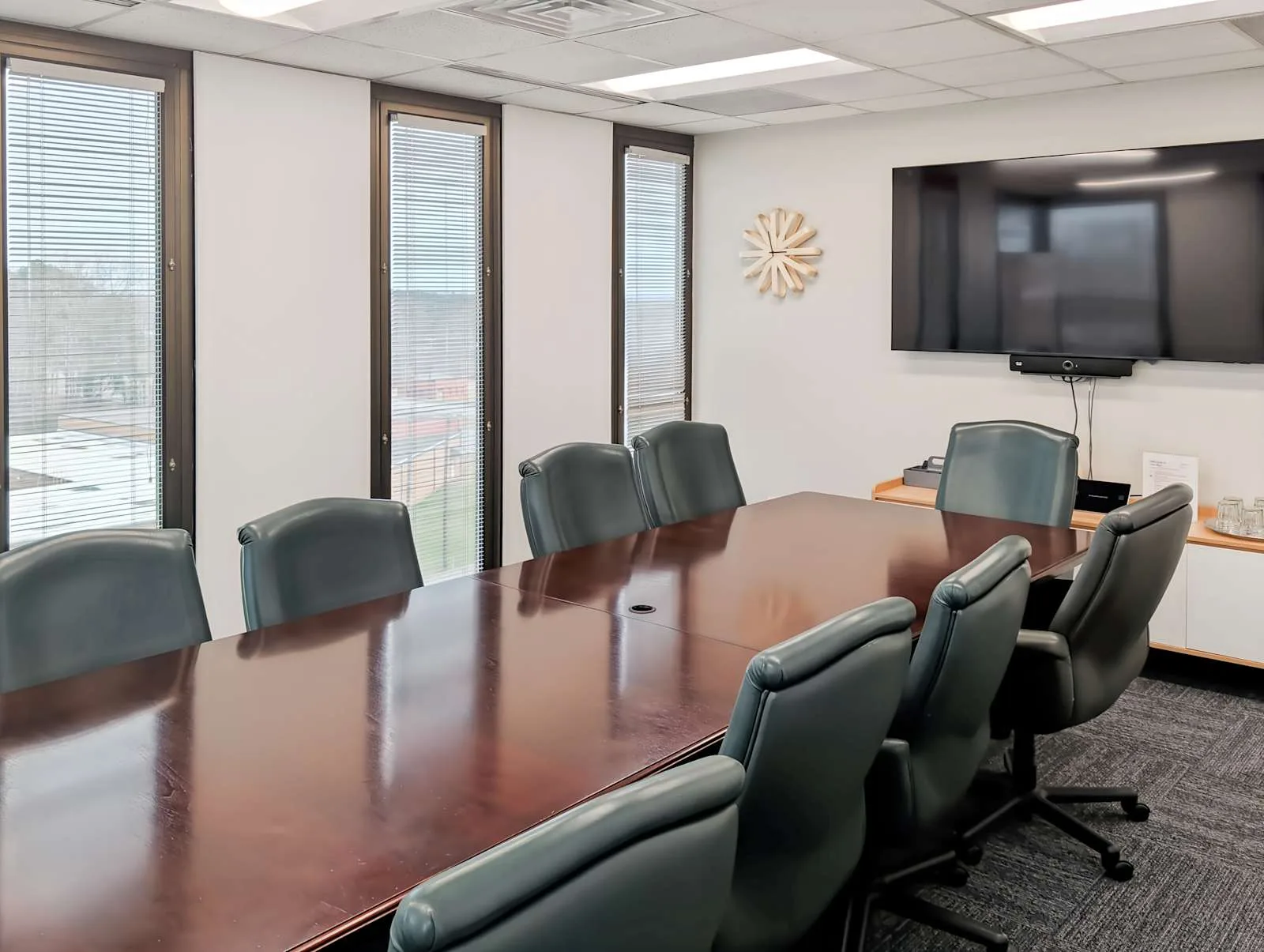 Regus NC, Hickory - Tate Blvd, Meeting room for 10 people, Hickory, NC