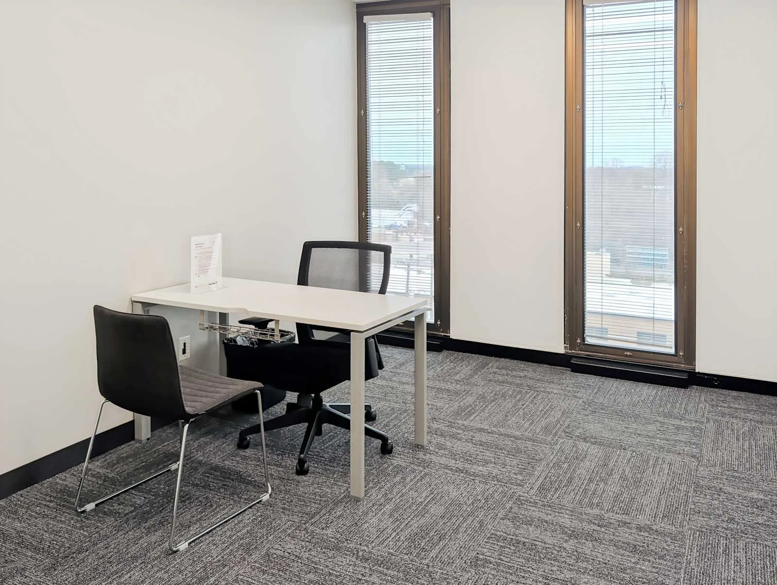 Regus NC, Hickory - Tate Blvd, Private office, 1 desk, Hickory, NC