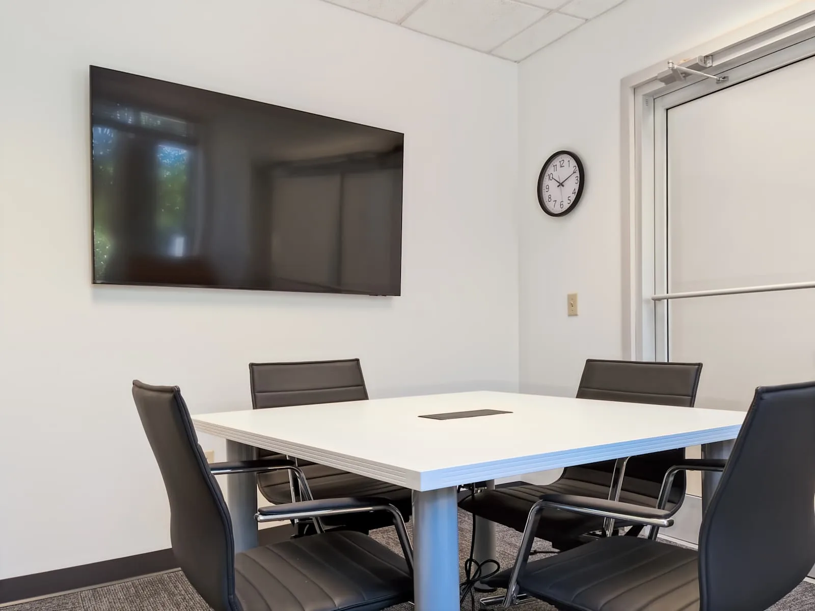 Regus NC, High Point - Eastchester Drive, Meeting room for 4 people, High Point, NC