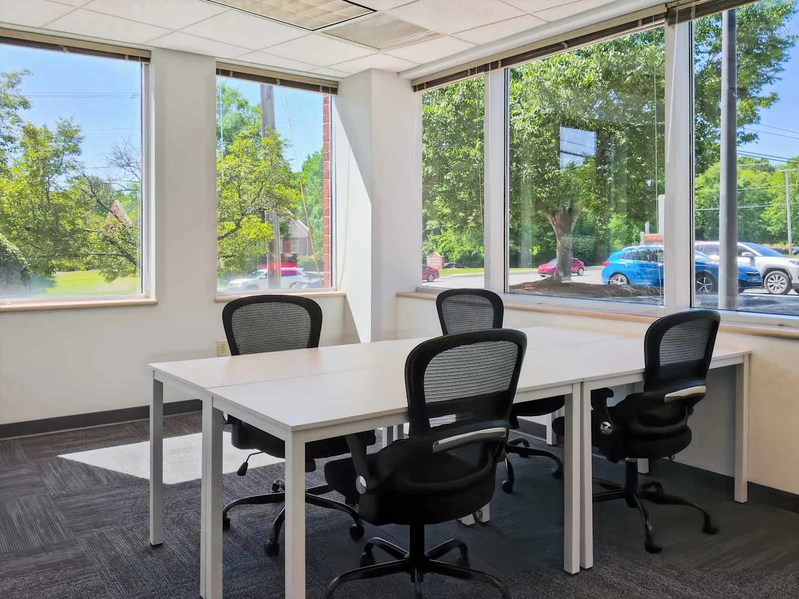 Regus NC, High Point - Eastchester Drive, Private office, 4 desks, High Point, NC